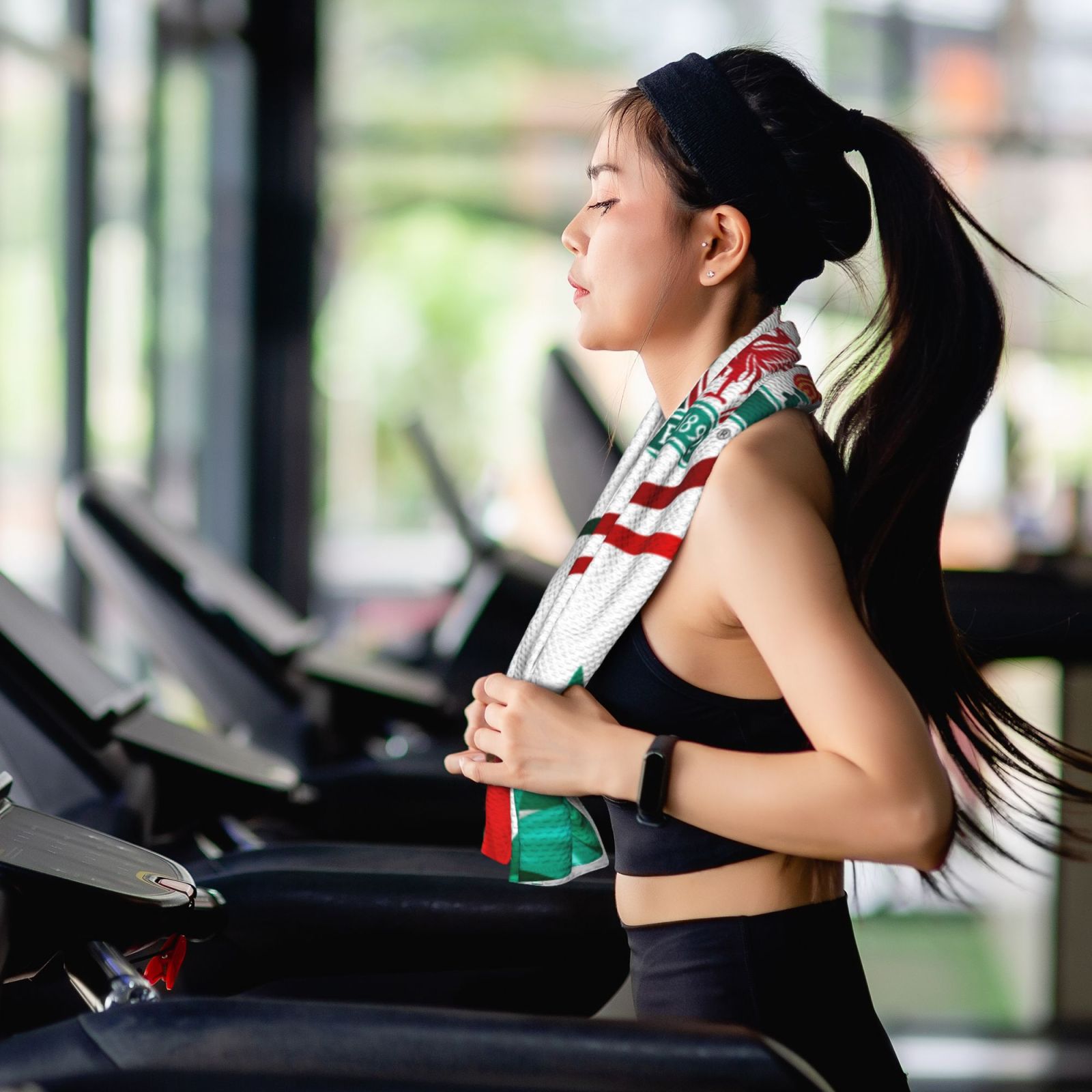 Liverpool Sports Towel CET2117 - Soccerfana