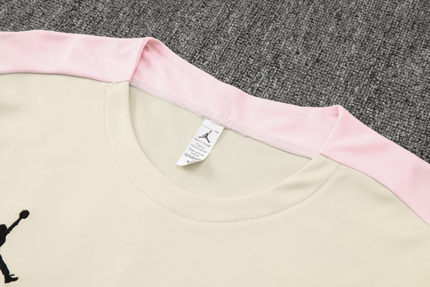 Paris Saint-Germain Short Sleeve Track Suit 2024/25 MEN520 - Soccerfana