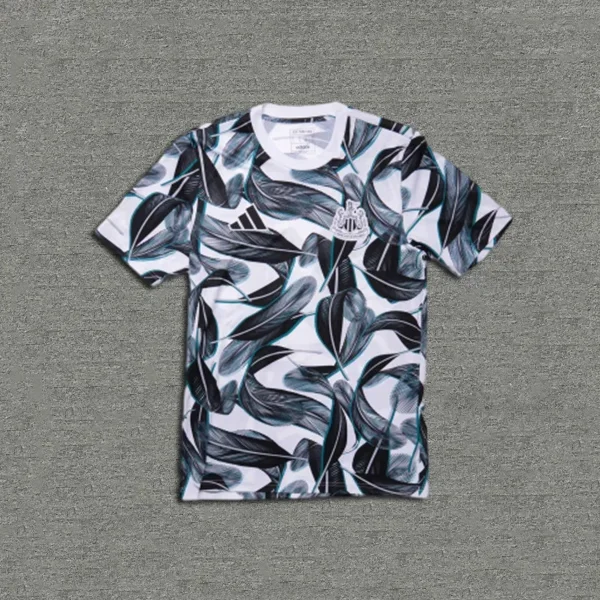 24/25 Newcastle United pre-match kit - Soccerfana
