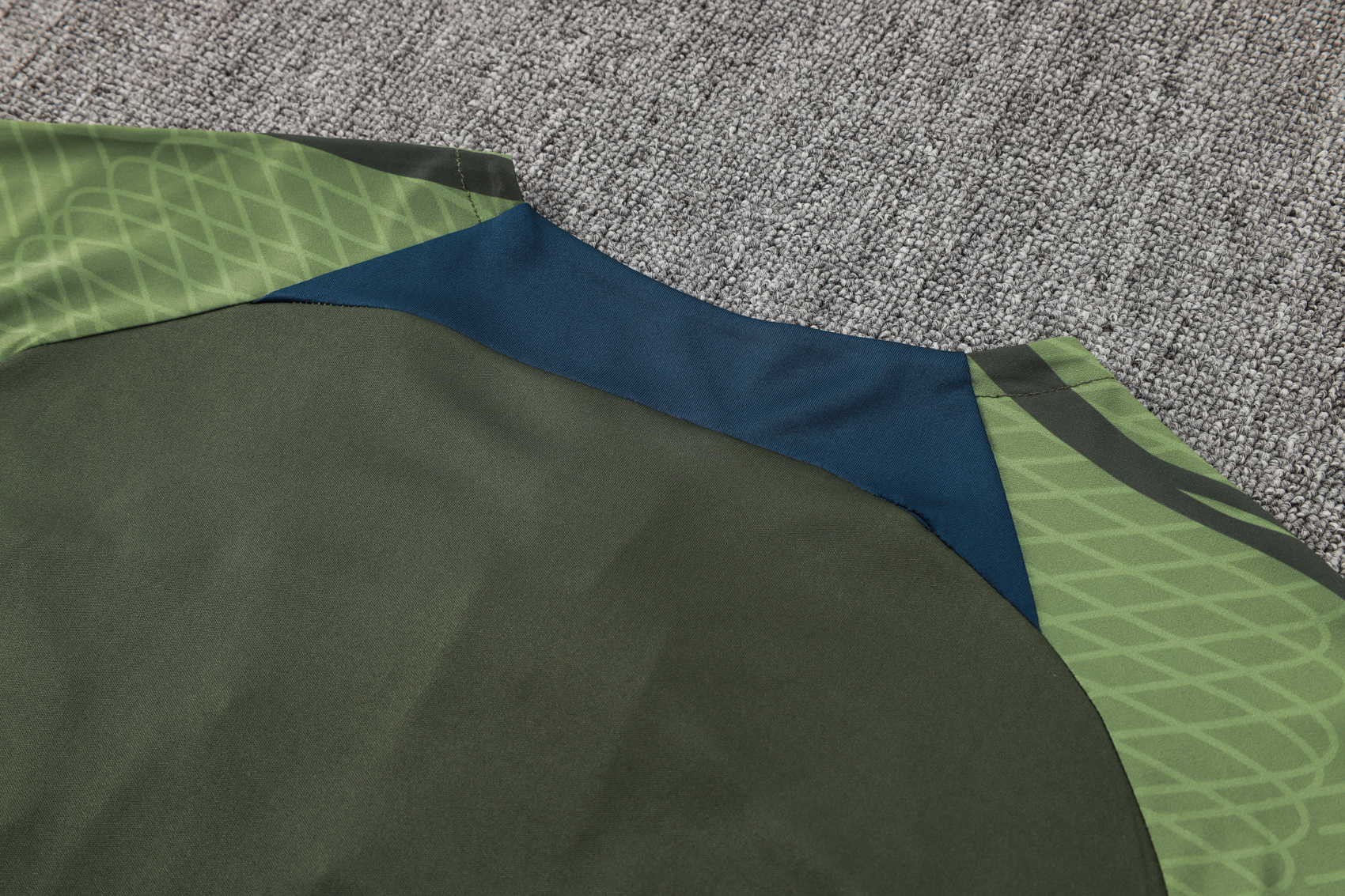 Paris Saint-Germain Short Sleeve Track Suit 2024/25 MEN536 - Soccerfana