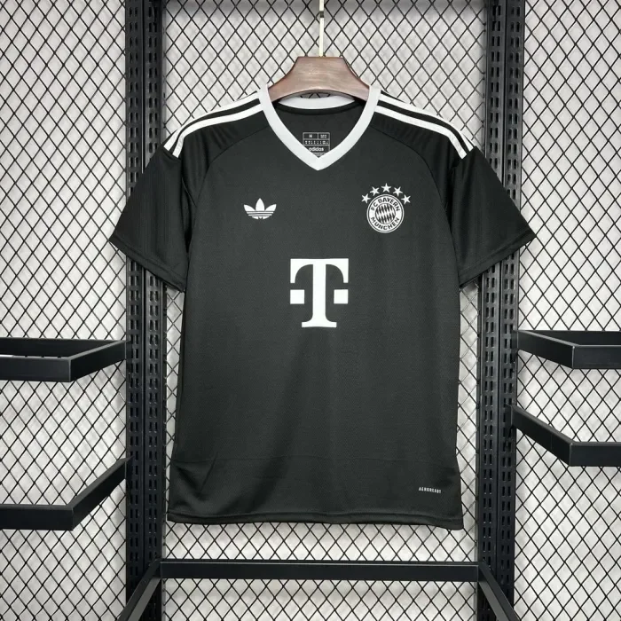 Bayern Munich Training Jersey 24/25 Football Kit - Soccerfana