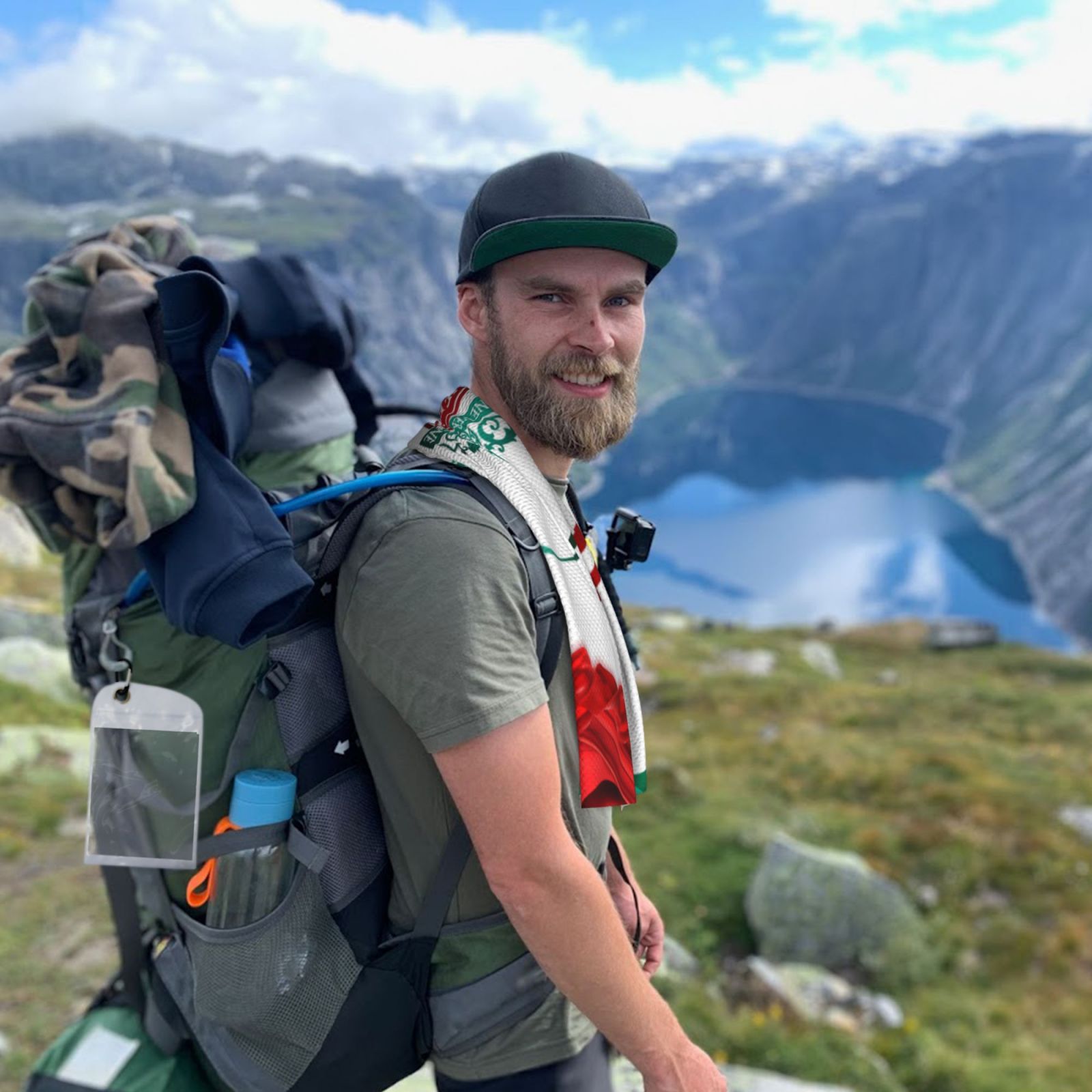 Liverpool Sports Towel CET2117 - Soccerfana