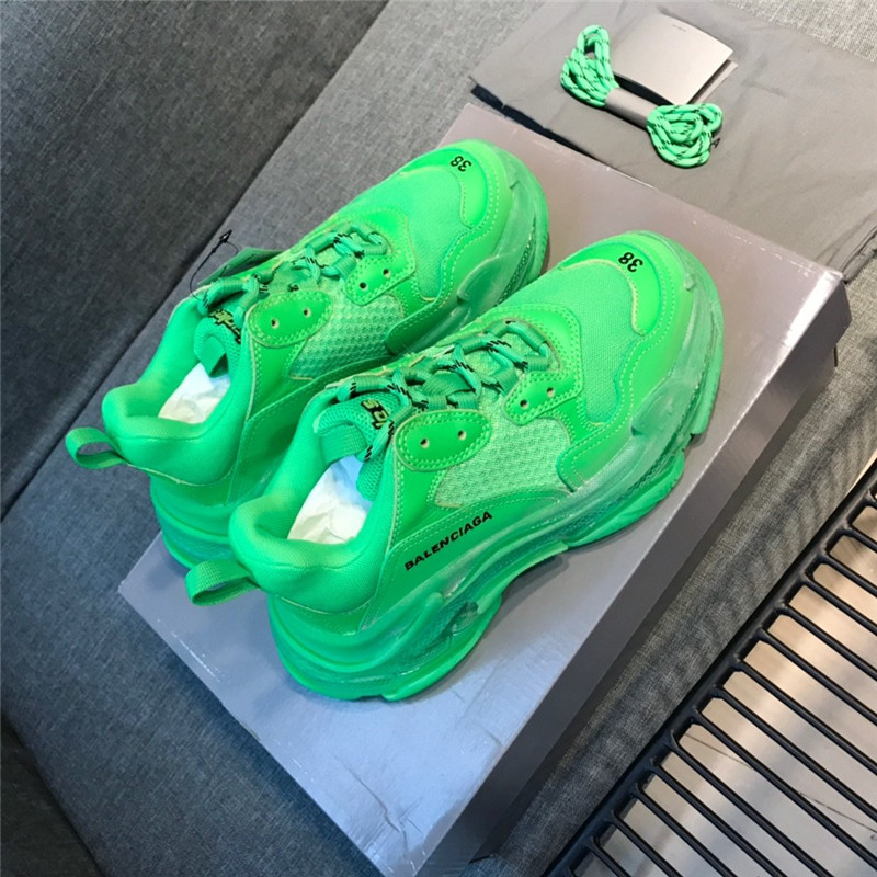 Green balenciaga triple s replica best sale