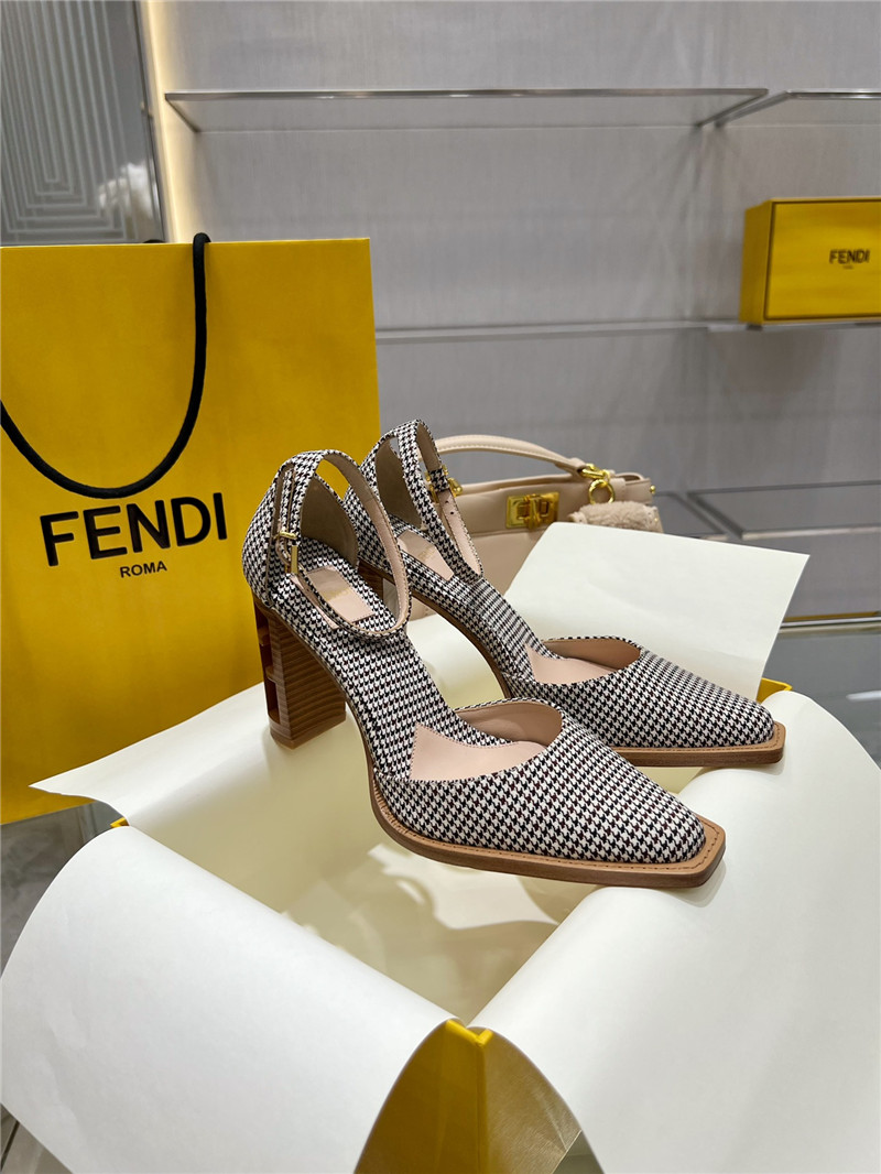 Fendi court shoes online