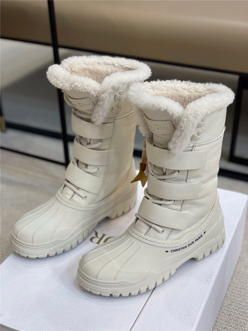 dior autumn and winter show style fur boots every designers.ru
