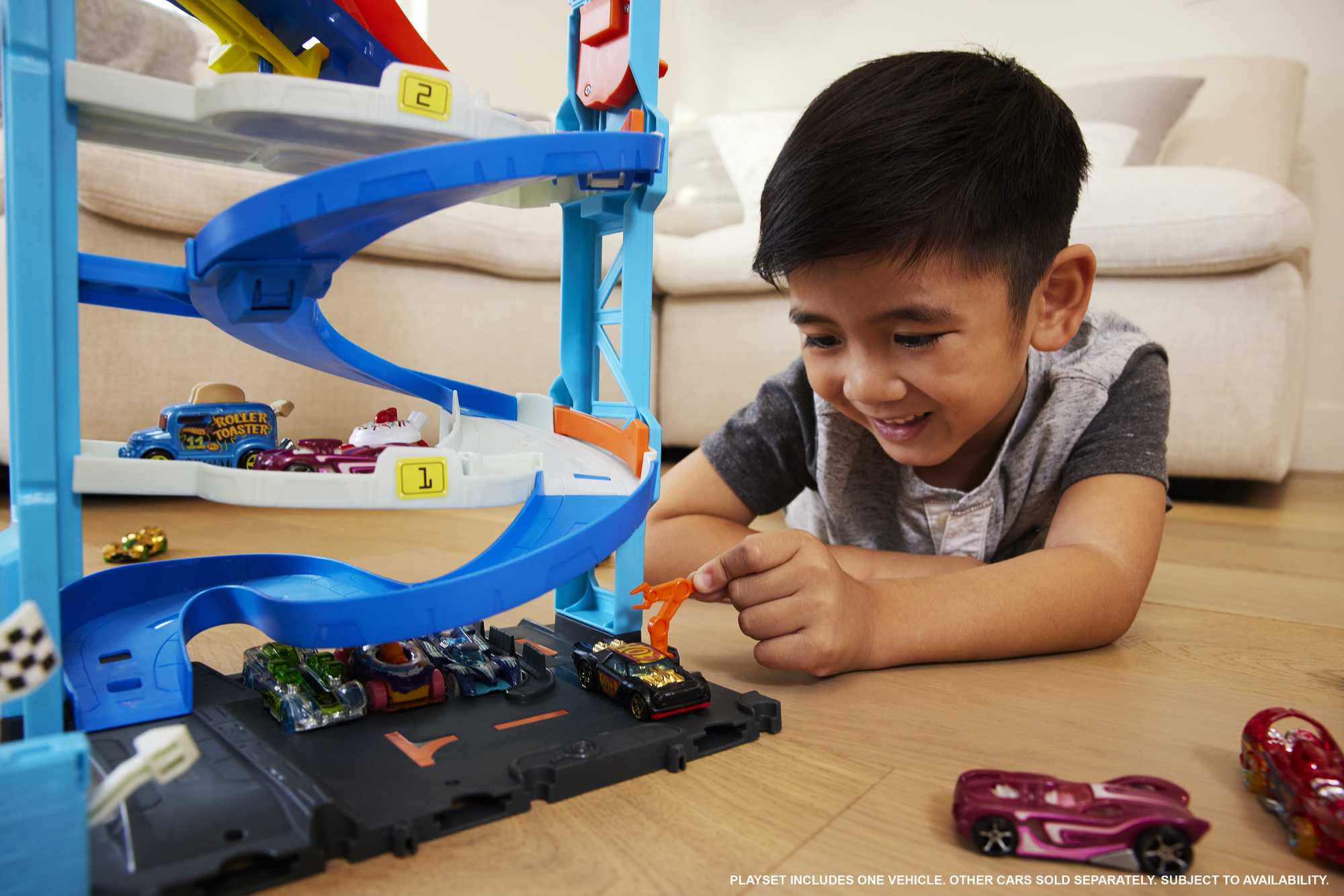 Hot Wheels City Transforming Race Tower Playset, Track Set With 1 Toy Car