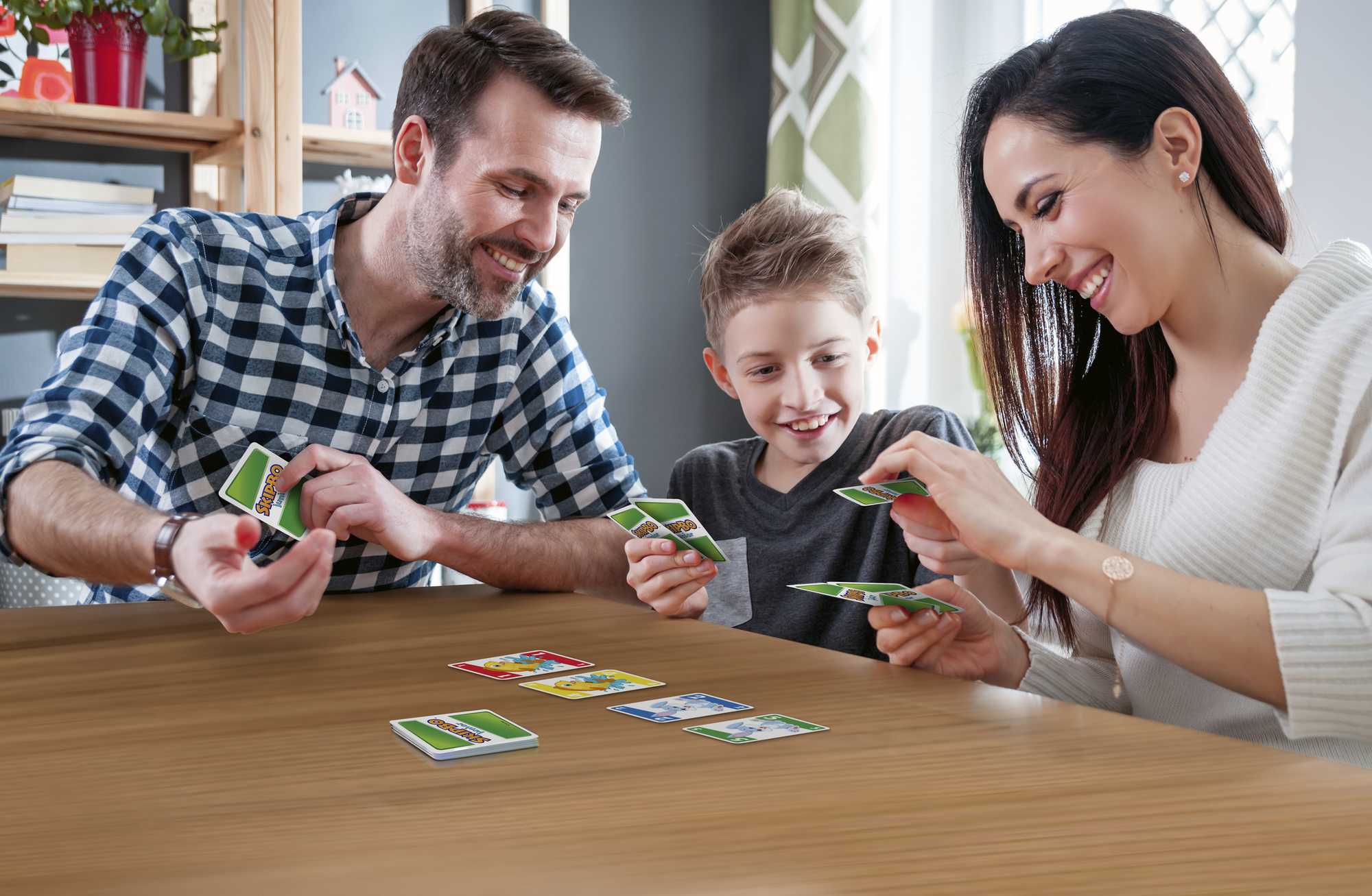 Skip-Bo Junior Card Game With 112 Cards & 2 Levels Of Play For 5 Year Olds & Up