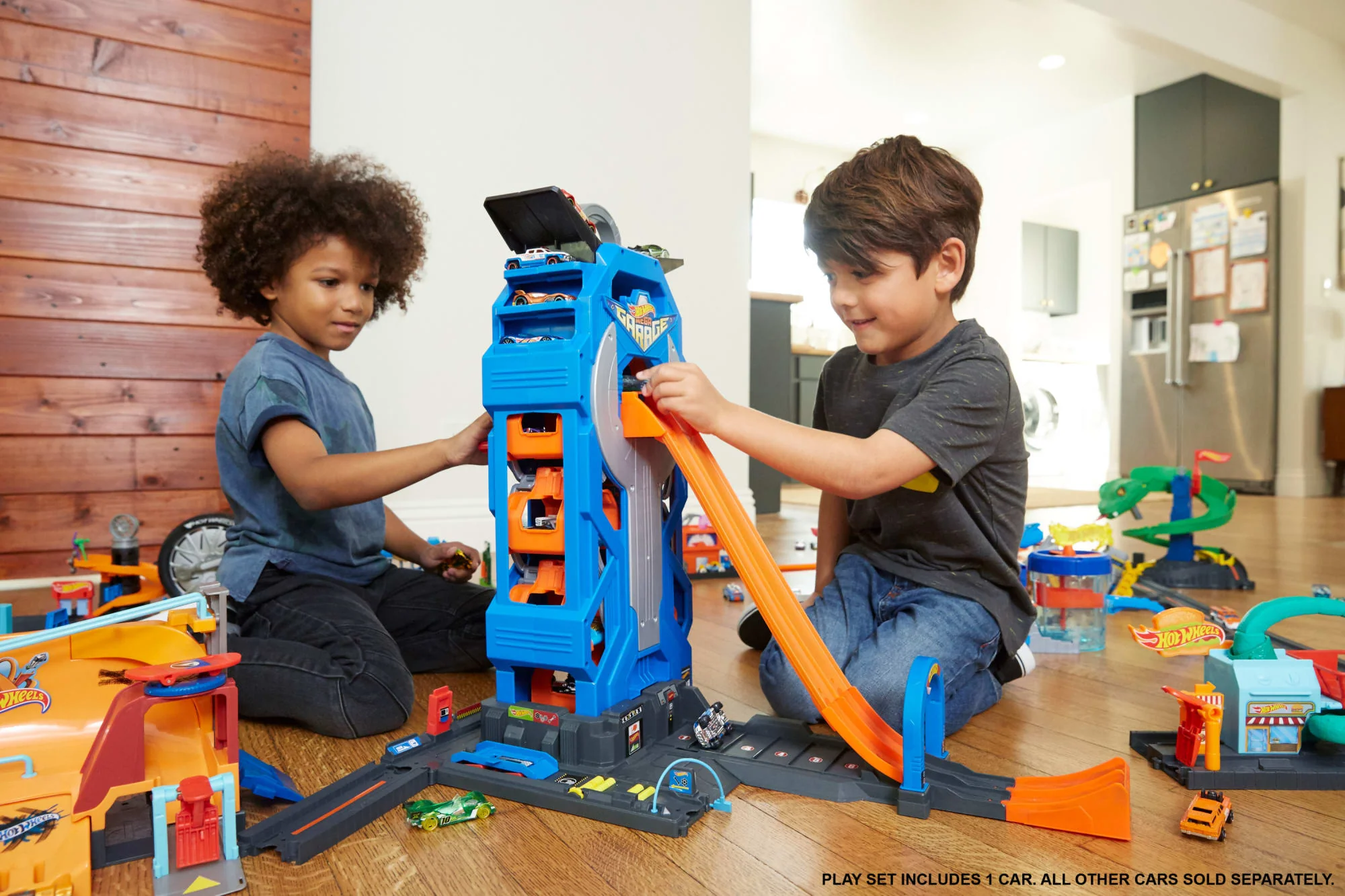 Hot Wheels MEGA Garage Toy Car Track & Playset, Stores 35+ 1:64 Scale Vehicles