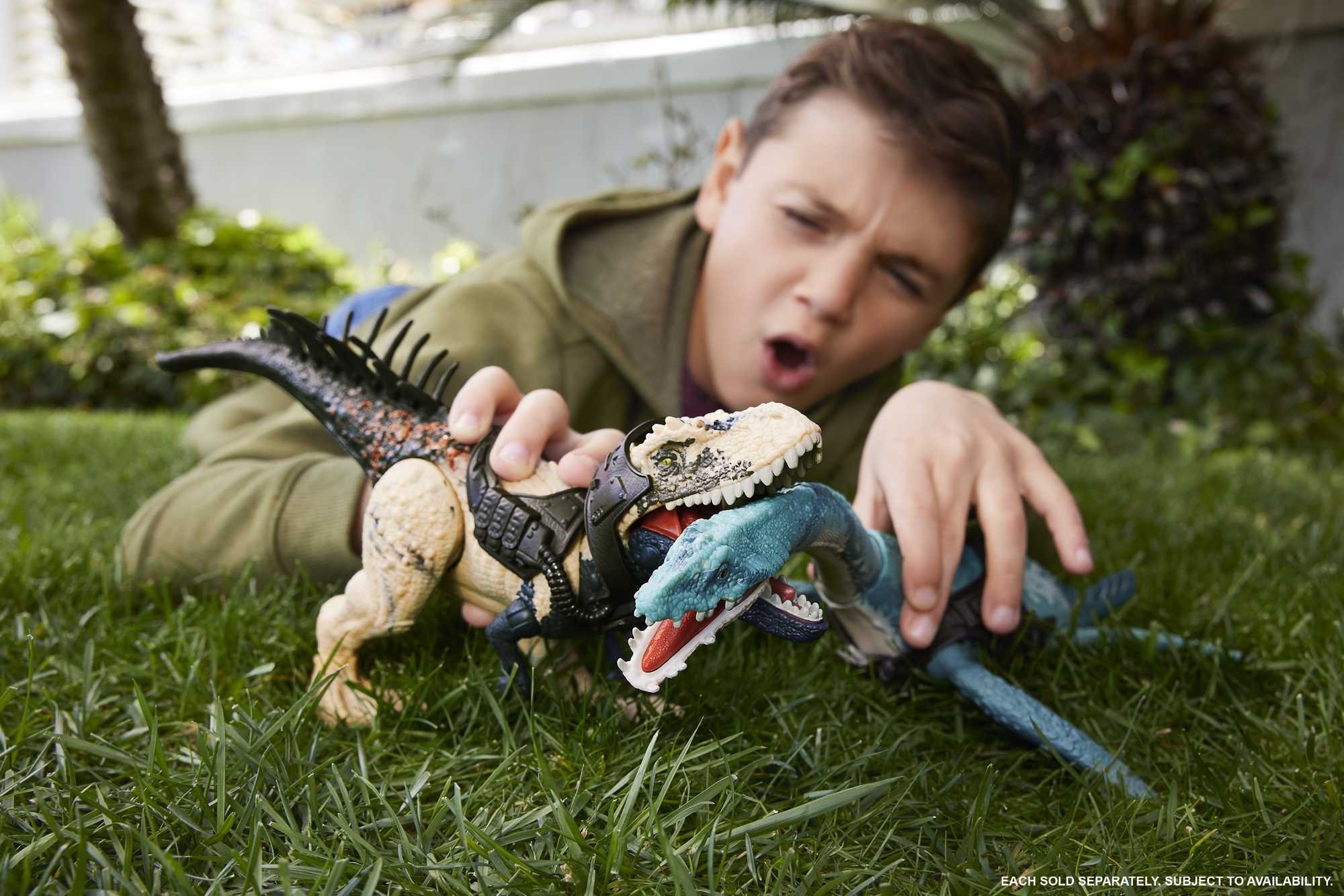 Jurassic World Gigantic Trackers Dinosaur Action Figures Toys, Large Species, Attack Motion