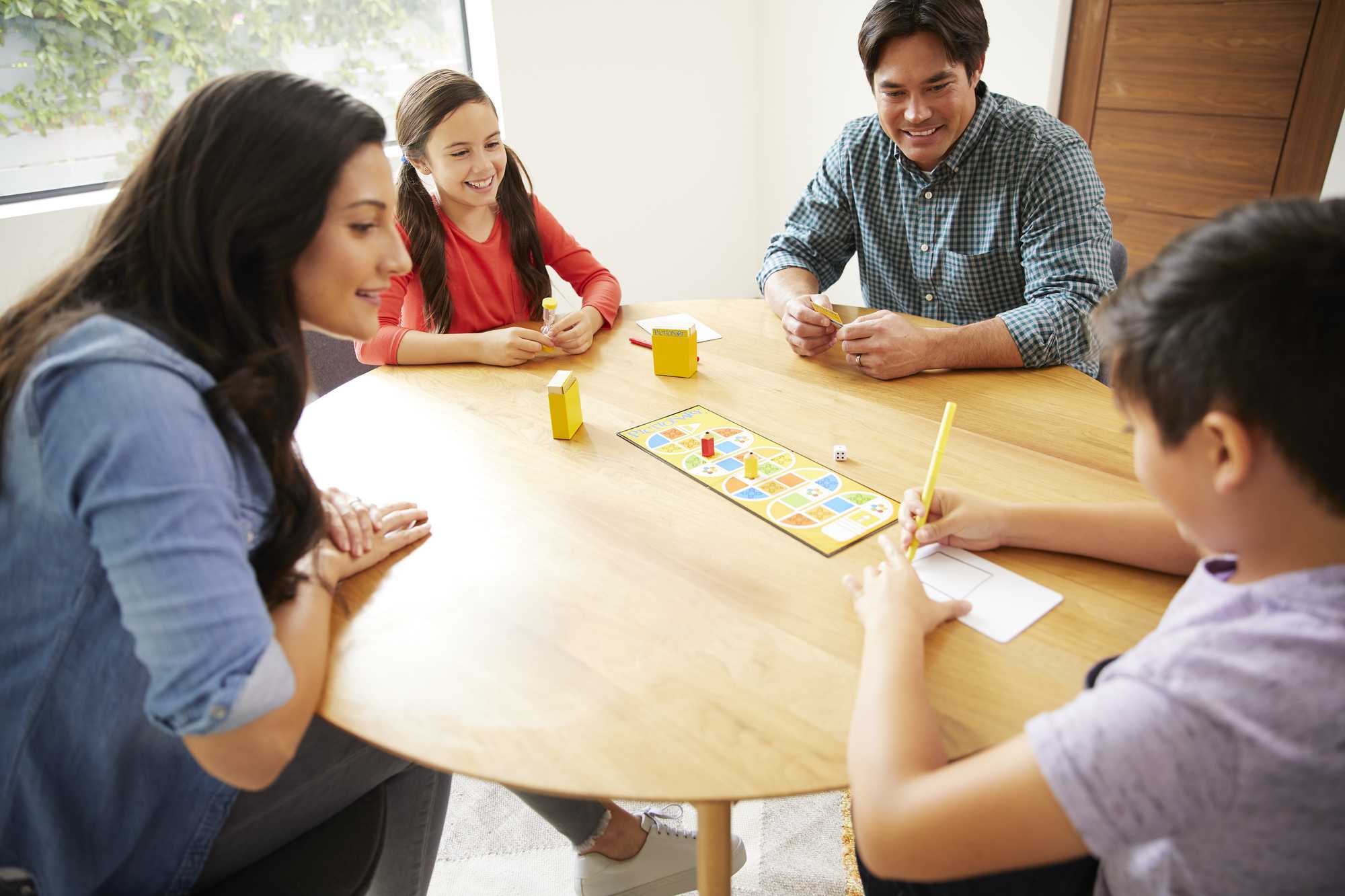 Pictionary Quick-Draw Guessing Game For Family, Kids, Teens And Adults, 8 Year Old & Up