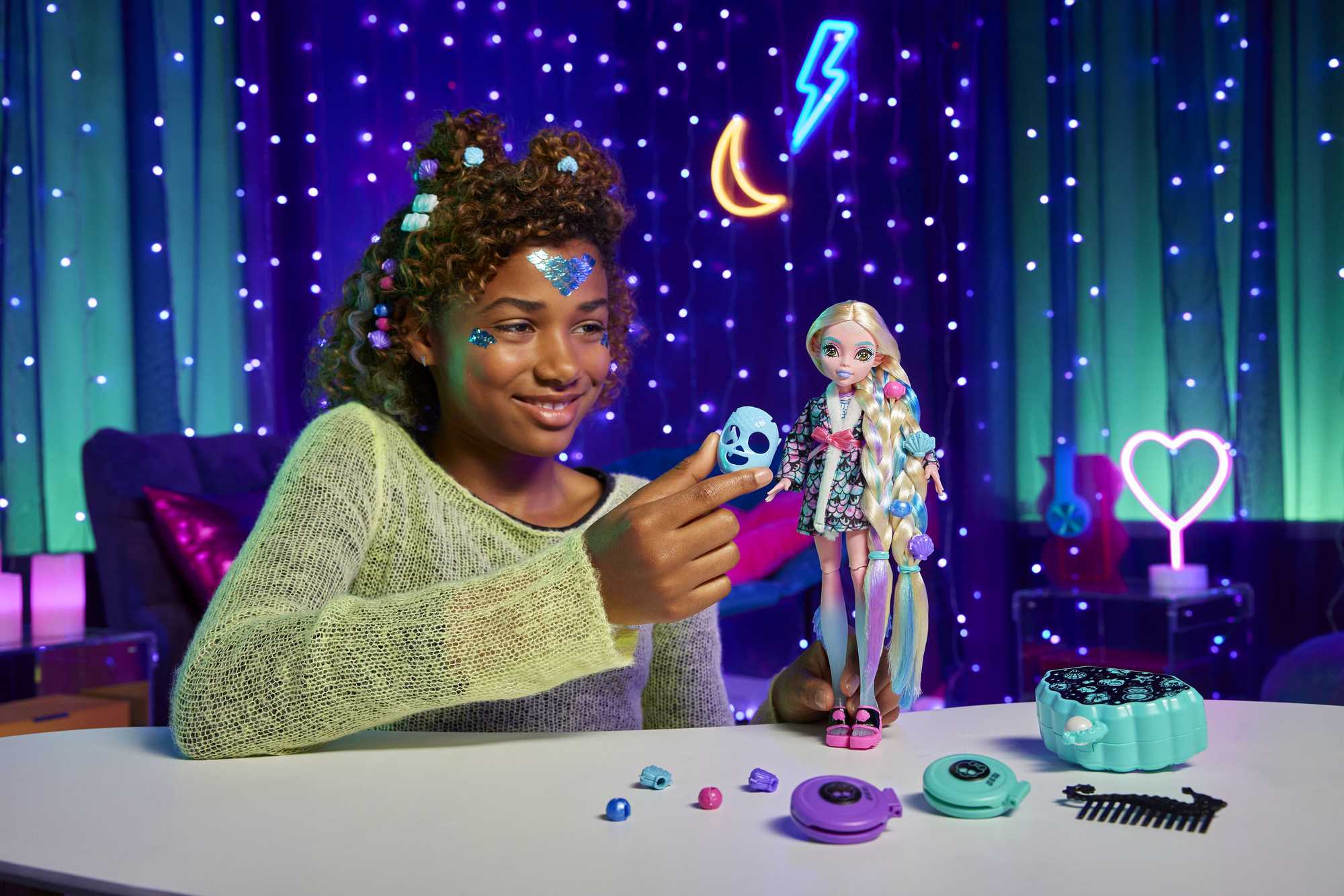 Monster High Doll, Lagoona Blue Spa Day Set With Wear And Share Accessories