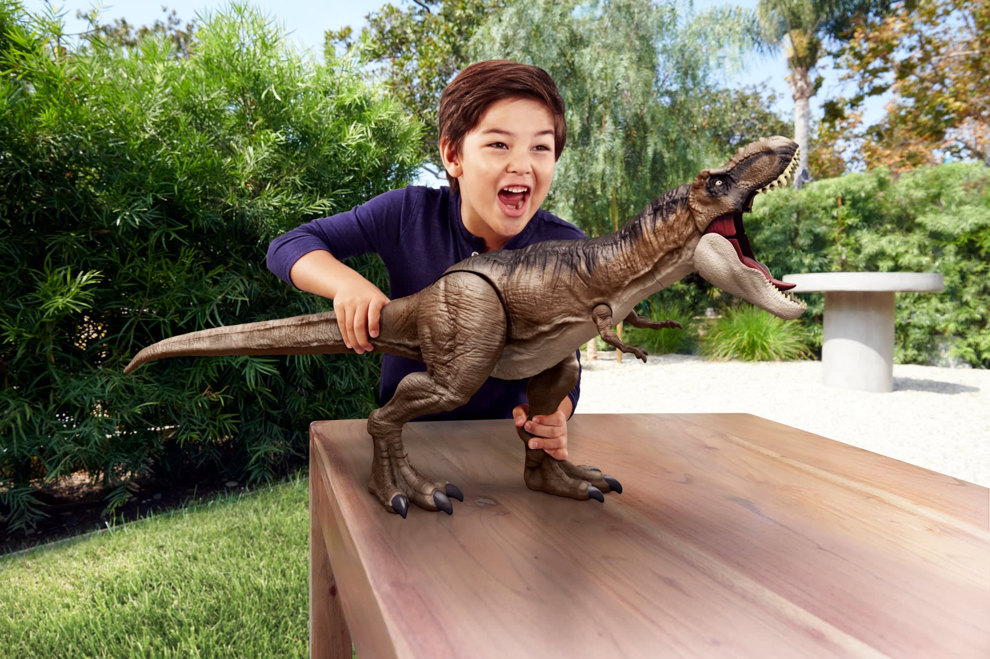 Jurassic World Super Colossal Tyrannosaurus Rex Dinosaur Figure For 4 Year Olds & Up