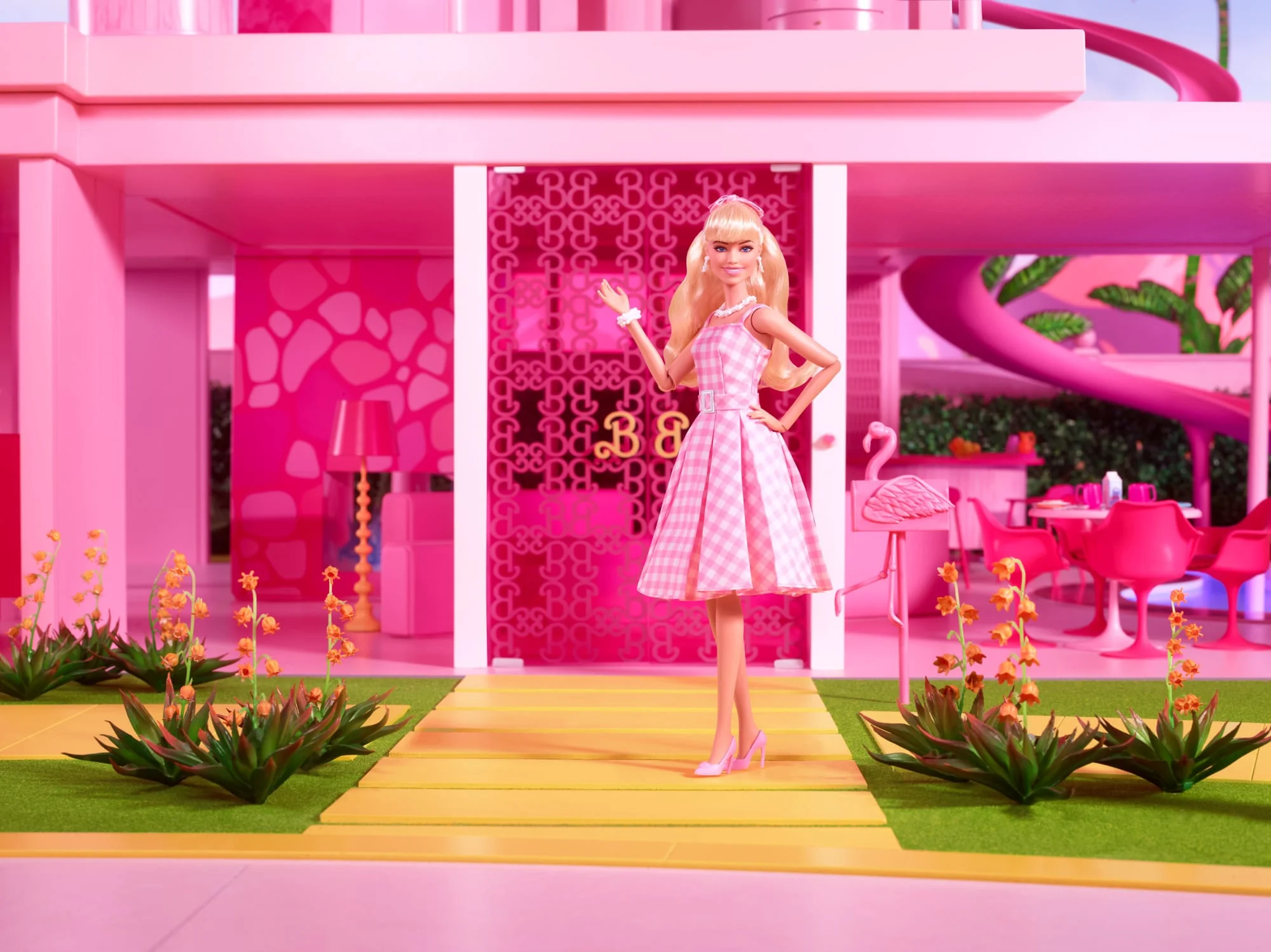 Barbie The Movie Collectible Doll, Margot Robbie As Barbie in Pink Gingham Dress