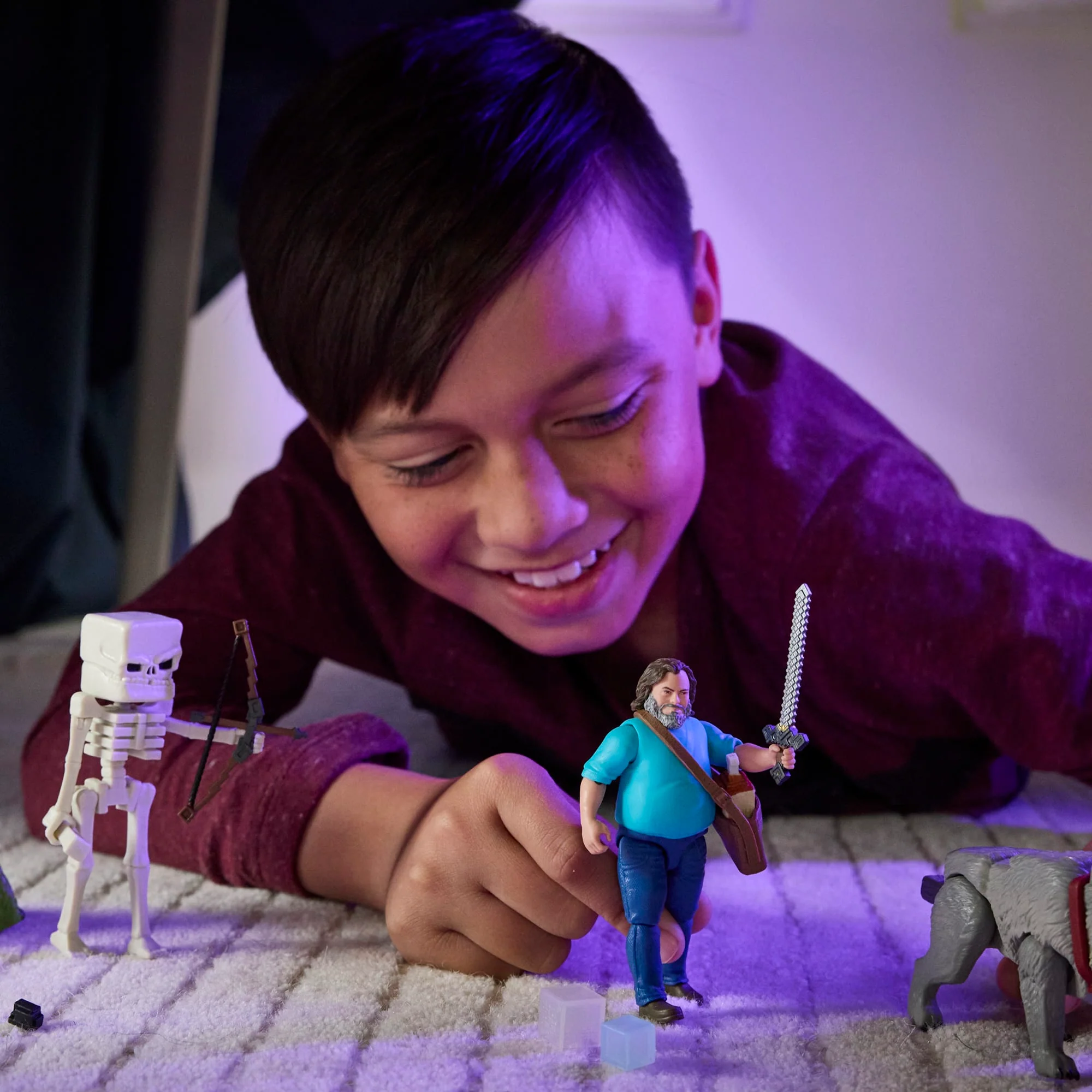 Minecraft Dennis The Wolf Action Figure & Accessories, 3.25-Inch Toy Set Inspired By A Minecraft Movie