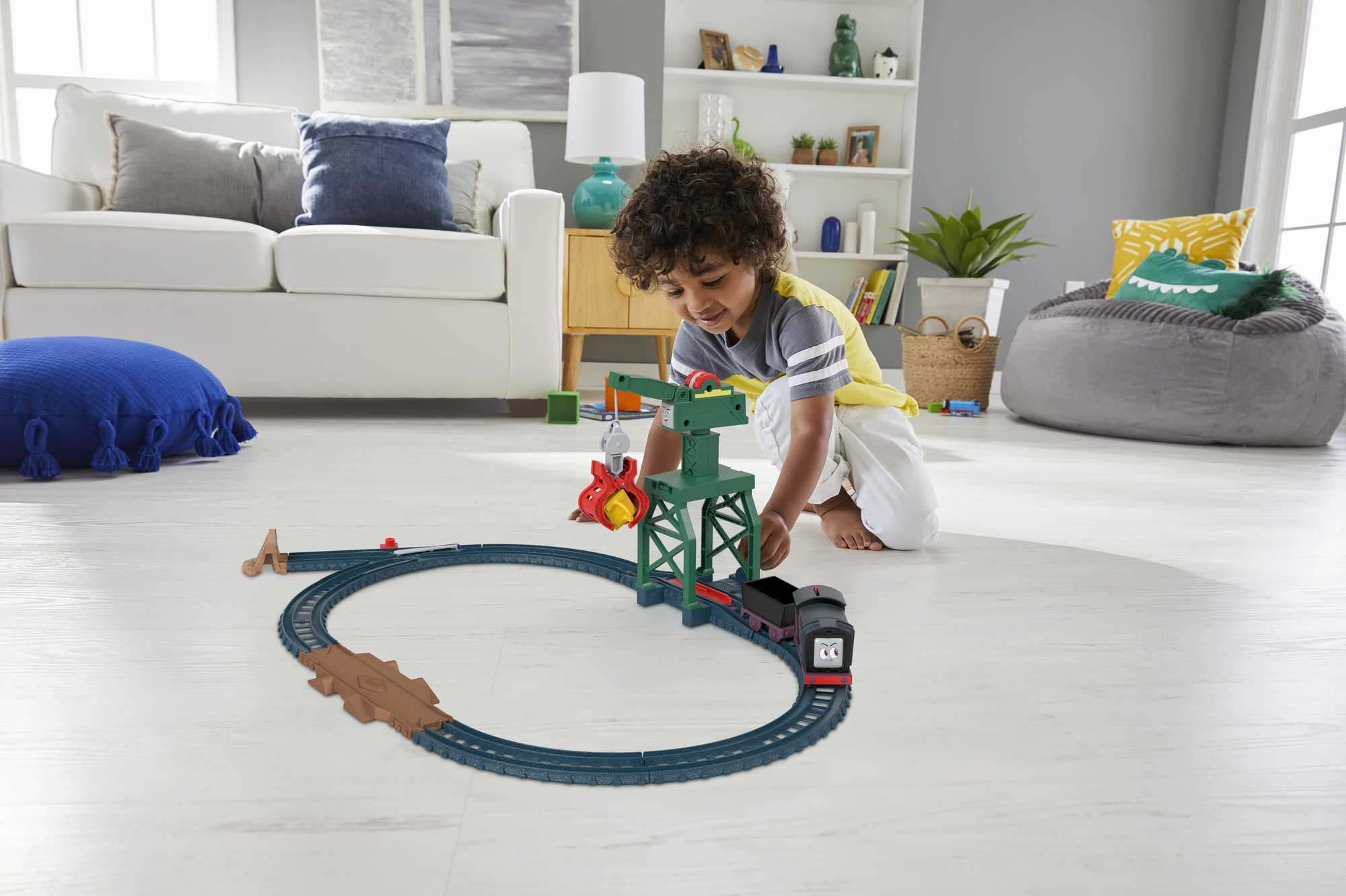 Thomas And Friends Diesel & Cranky Train Set, Track Set With Motorized Engine & Crane, Delivery Duo