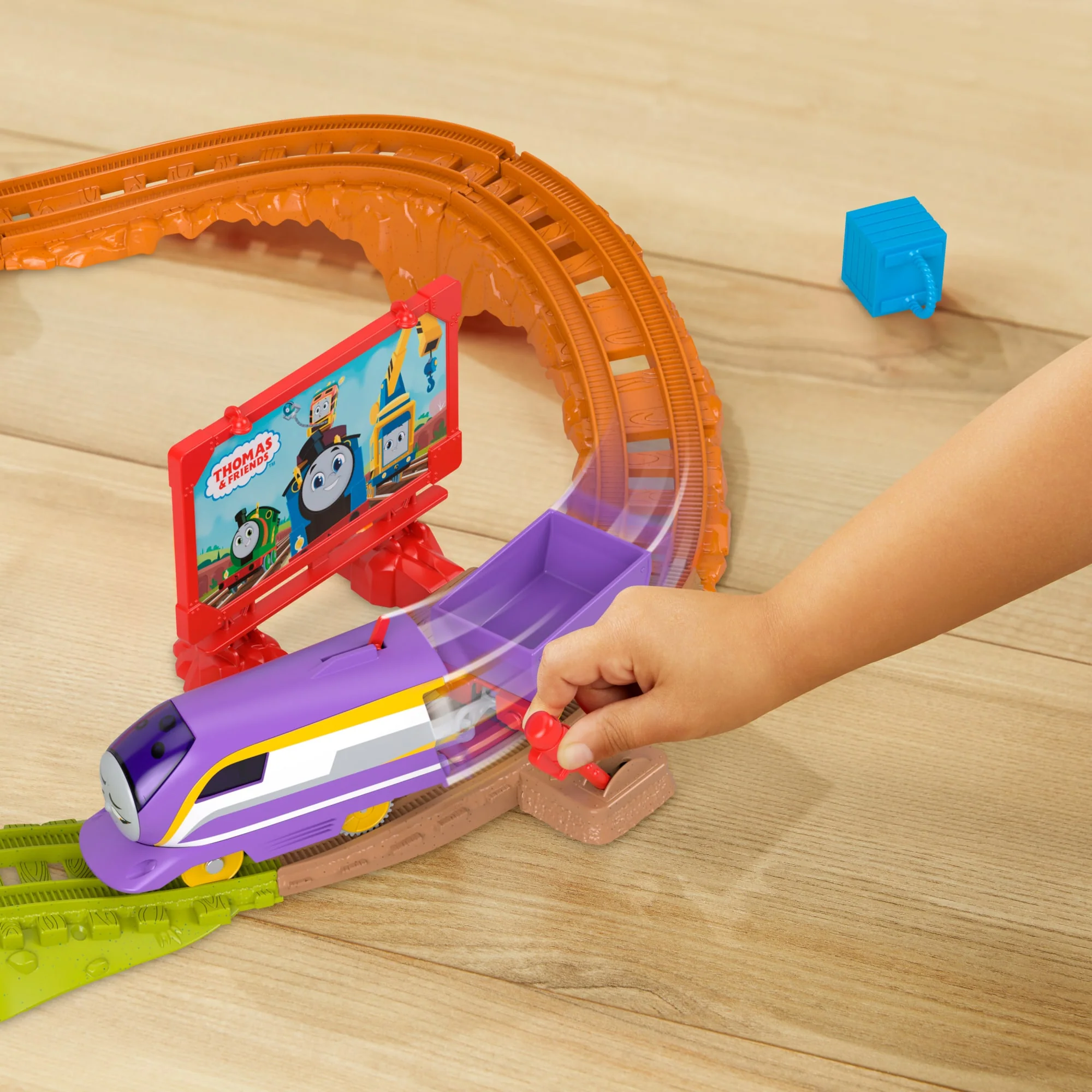 Thomas & Friends Round & Round Kana Motorized Train And Track Set For Preschool Kids