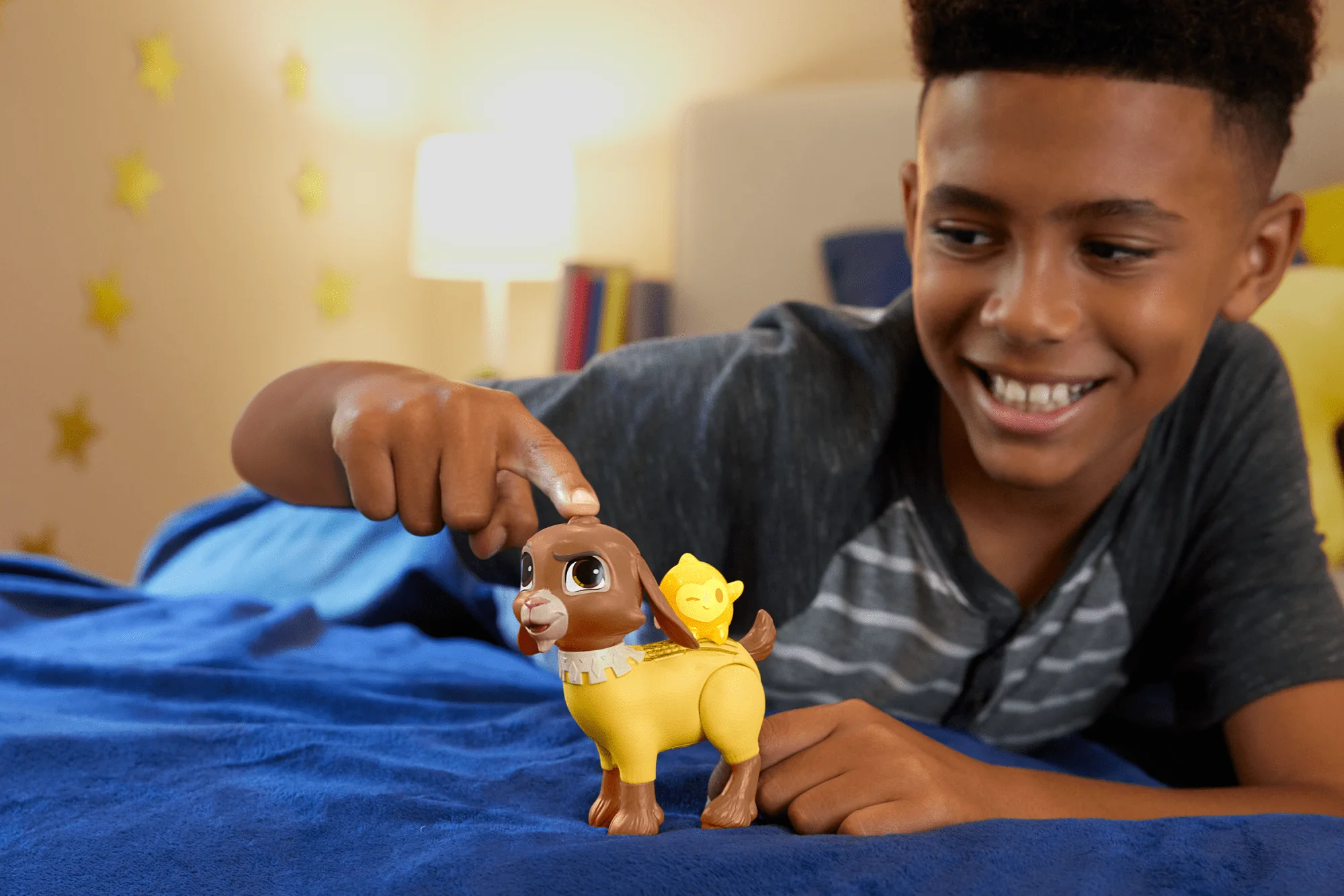 Disney Wish Talking Valentino & Star Set, Toy Goat Speaks 10+ Sounds & English Phrases
