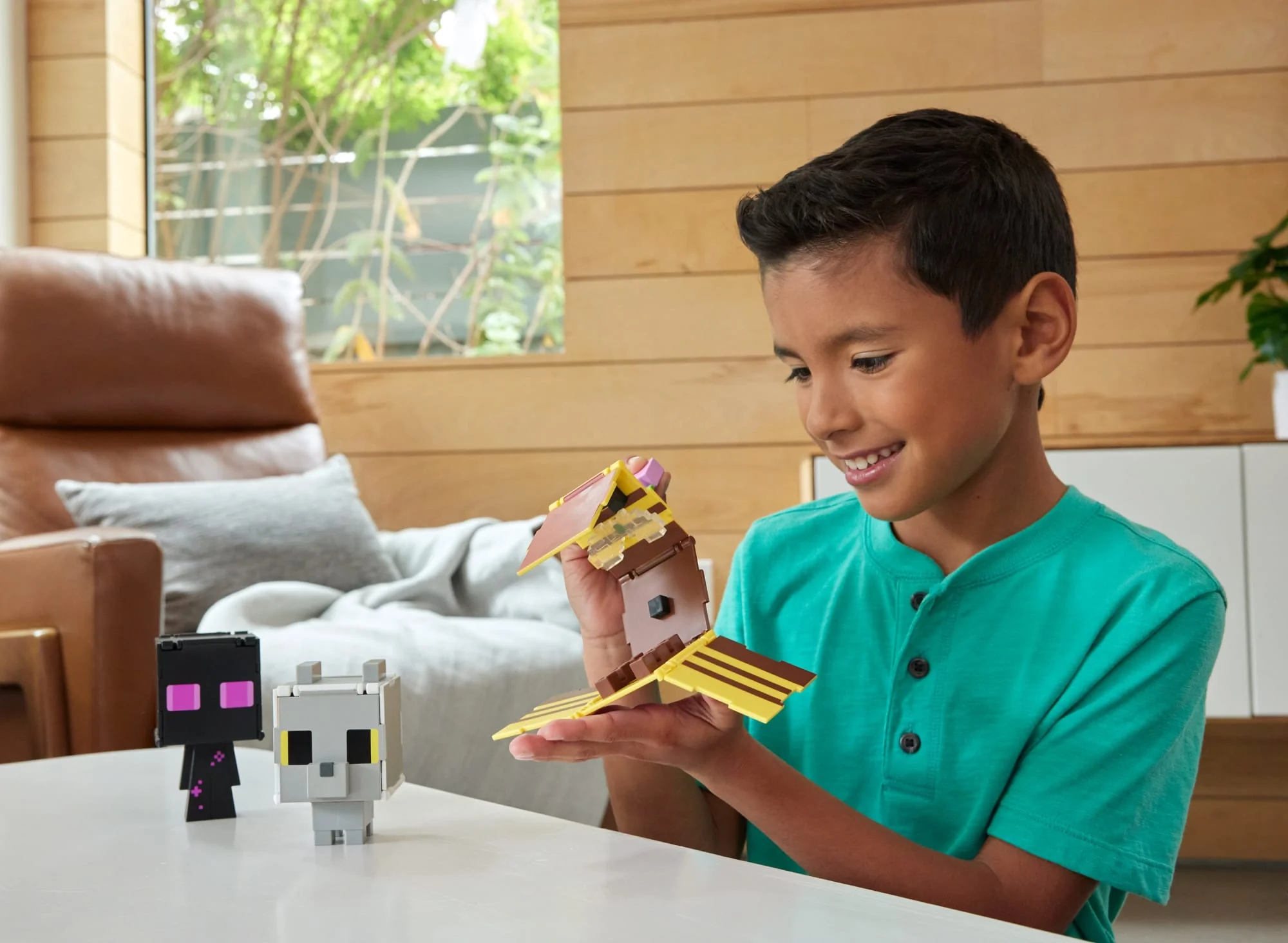 Minecraft Flippin’ Figs Figures Collection, 2-in-1 Fidget Play, 3.75-in Scale & Pixelated Design (Characters May Vary)