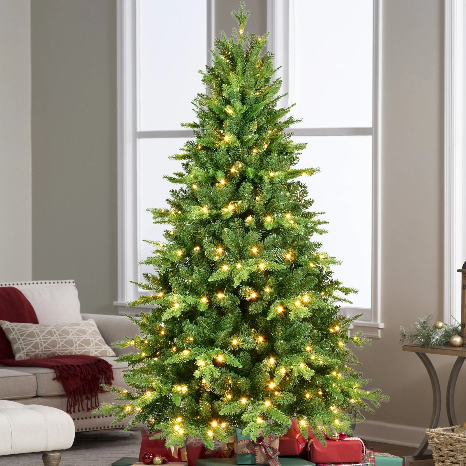 7FT Artificial Christmas Tree with 450 LED Lights, 1692 Branch Tips and Strong Metal Stand, for Home, Party, Holiday Decor