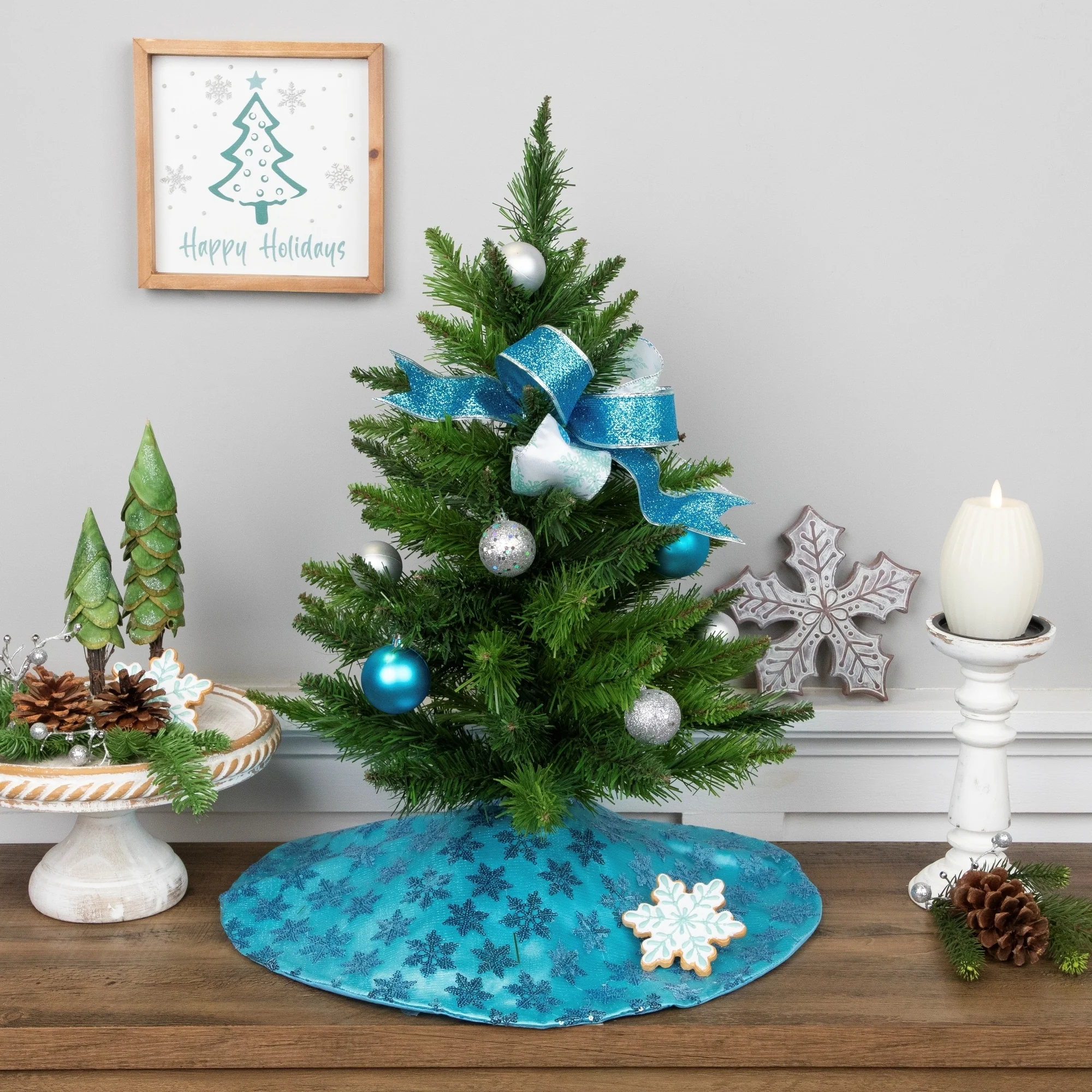 Sequin Snowflake Pattern Mini Christmas Tree Skirt - Blue - 20