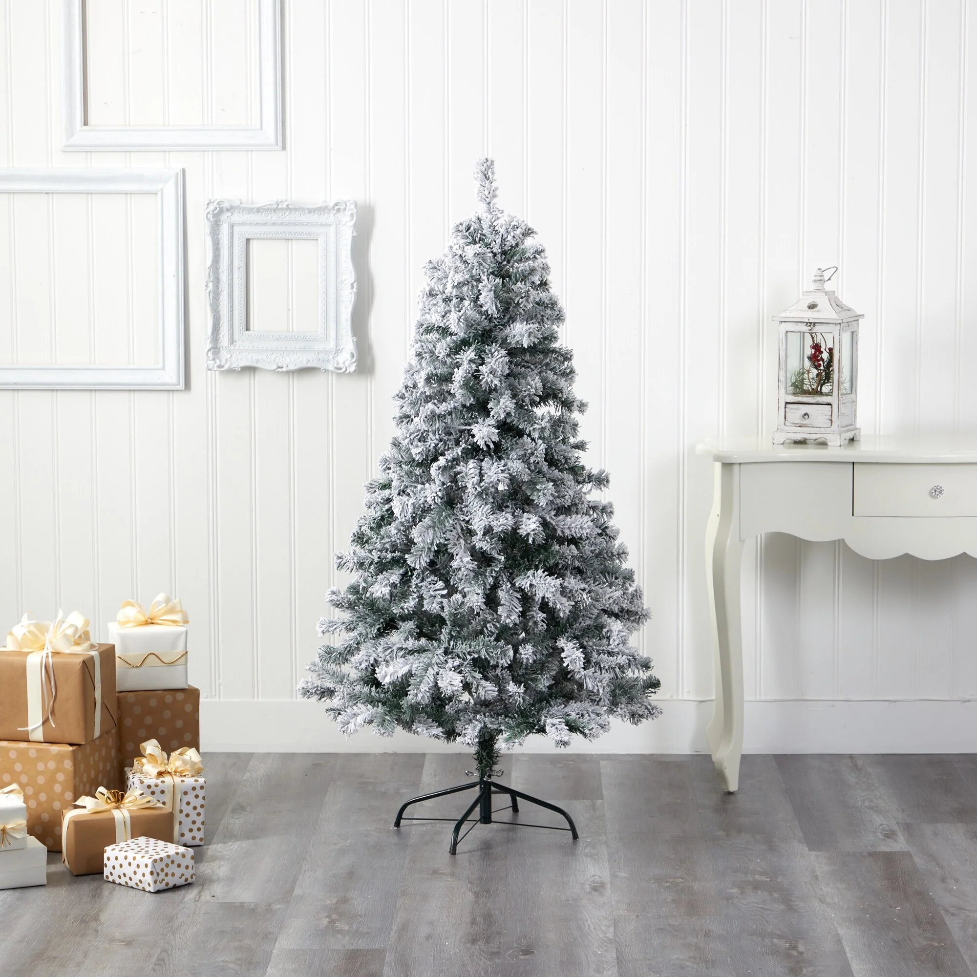 5' Flocked Rock Springs Spruce Artificial Christmas Tree, Unlit - 5 Foot
