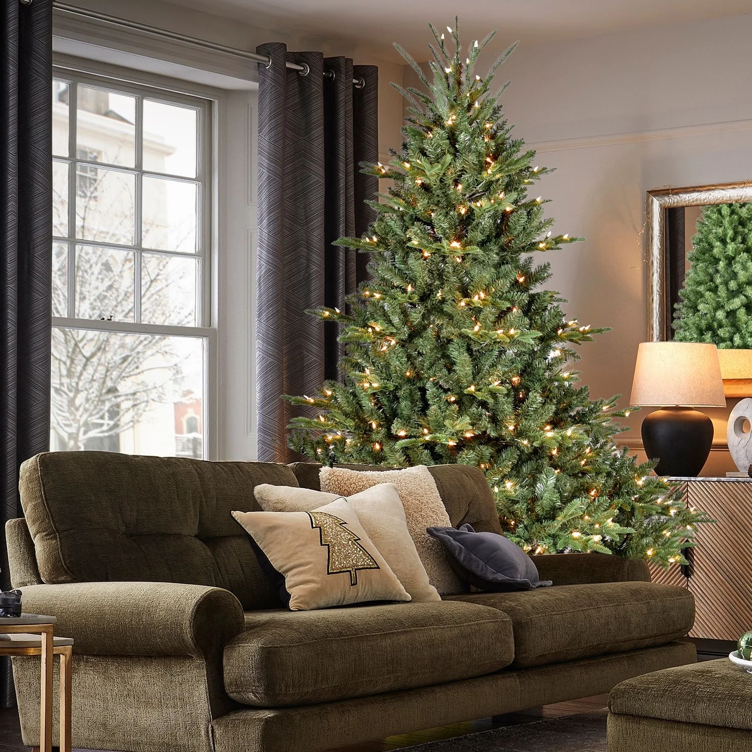 7.5FT Christmas Tree with 2441 Branch Tips, Hinged Assembly, and Durable Metal Stand for Holiday New Year Celebration Decor