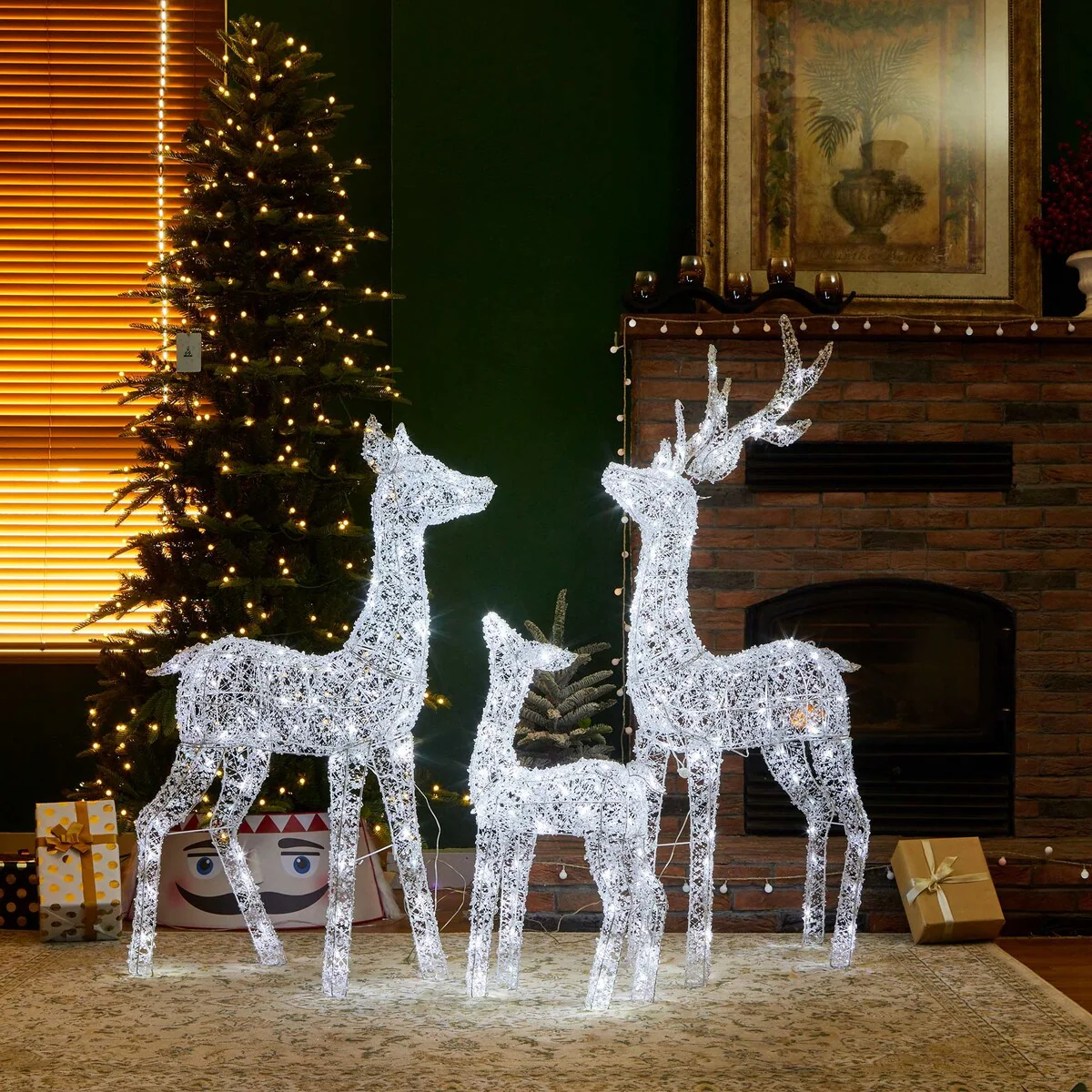 Glitzhome Set of 3 Lighted Christmas 3D Reindeer Decor with 240 White LED Lights - 3D Reindeer