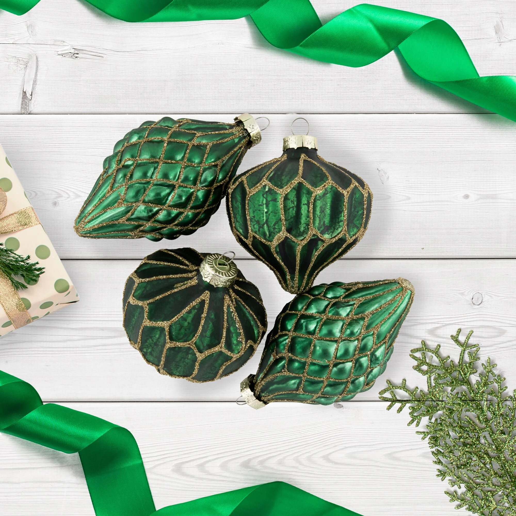 4ct Green Gold Glitter Onion Finial Glass Christmas Ornaments 4.75