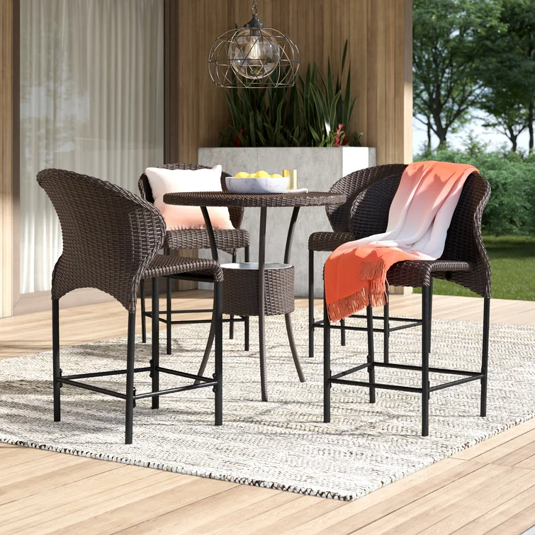 4 - Person Round Outdoor Dining Set