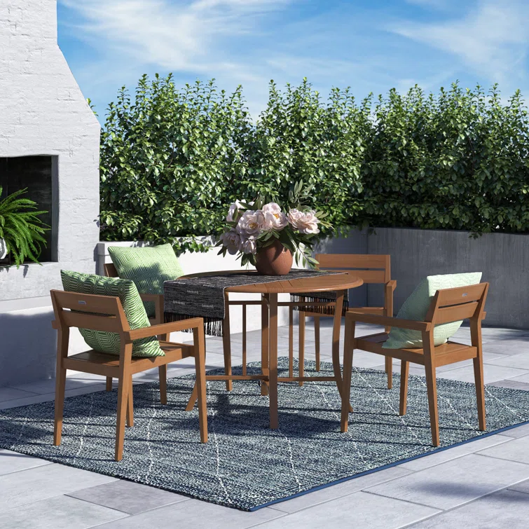 Fleur 4 - Person Round Outdoor Dining Set