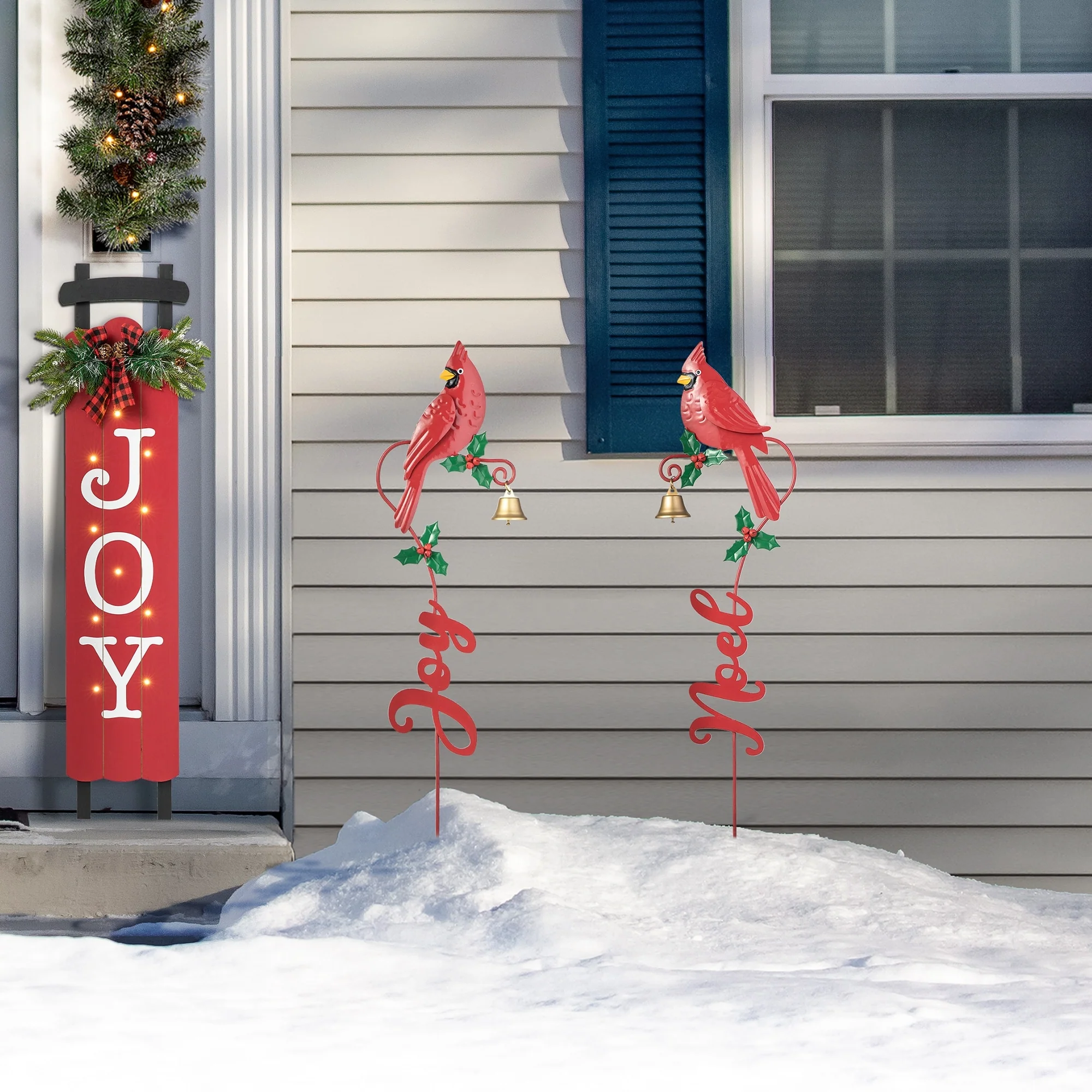 Glitzhome Metal Merry Christmas or JOY & NOEL with Bell Yard Stakes