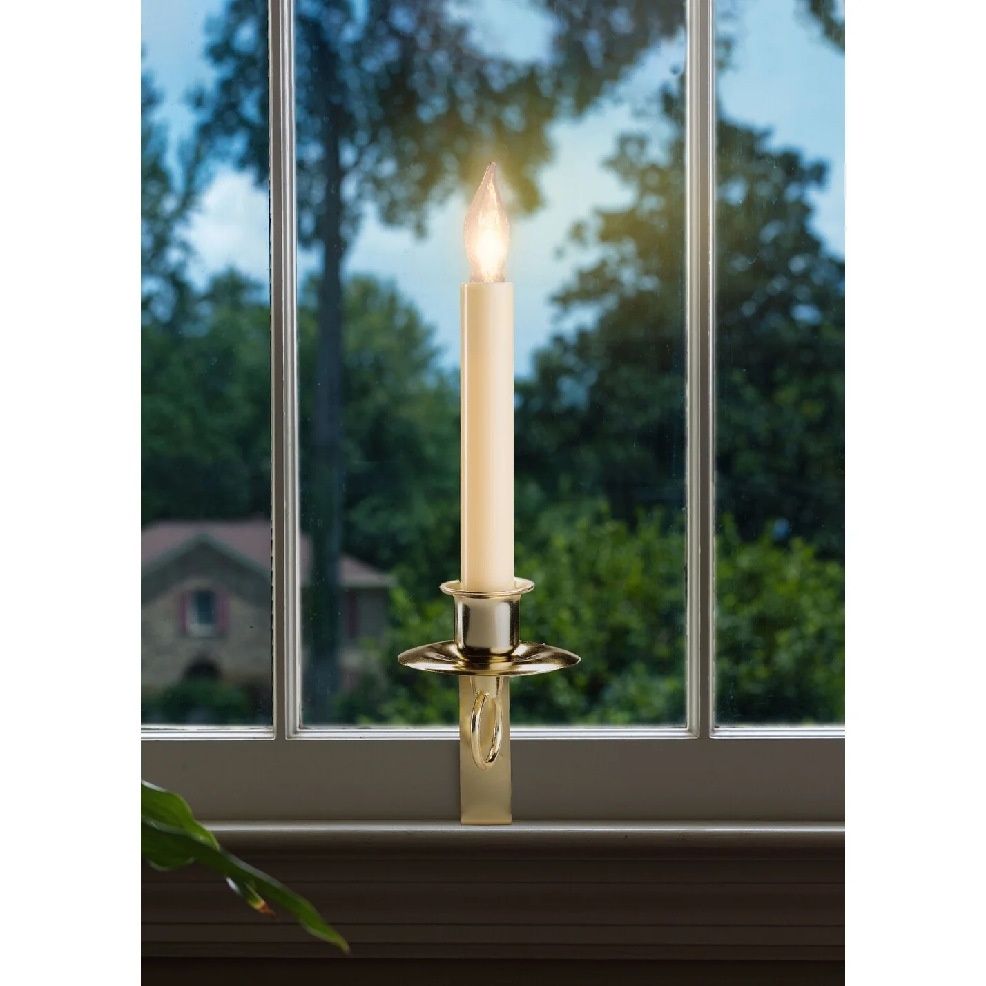 4 Incandescent Beige Christmas Candles In Gold Bracket Sensor 12