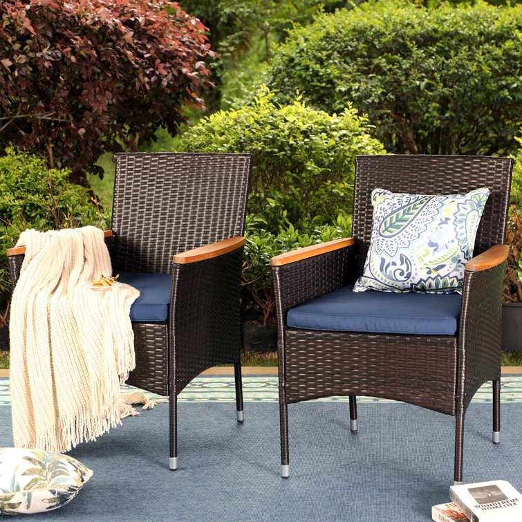 Alyah 6 - Person Rectangular Outdoor Dining Set with Cushions