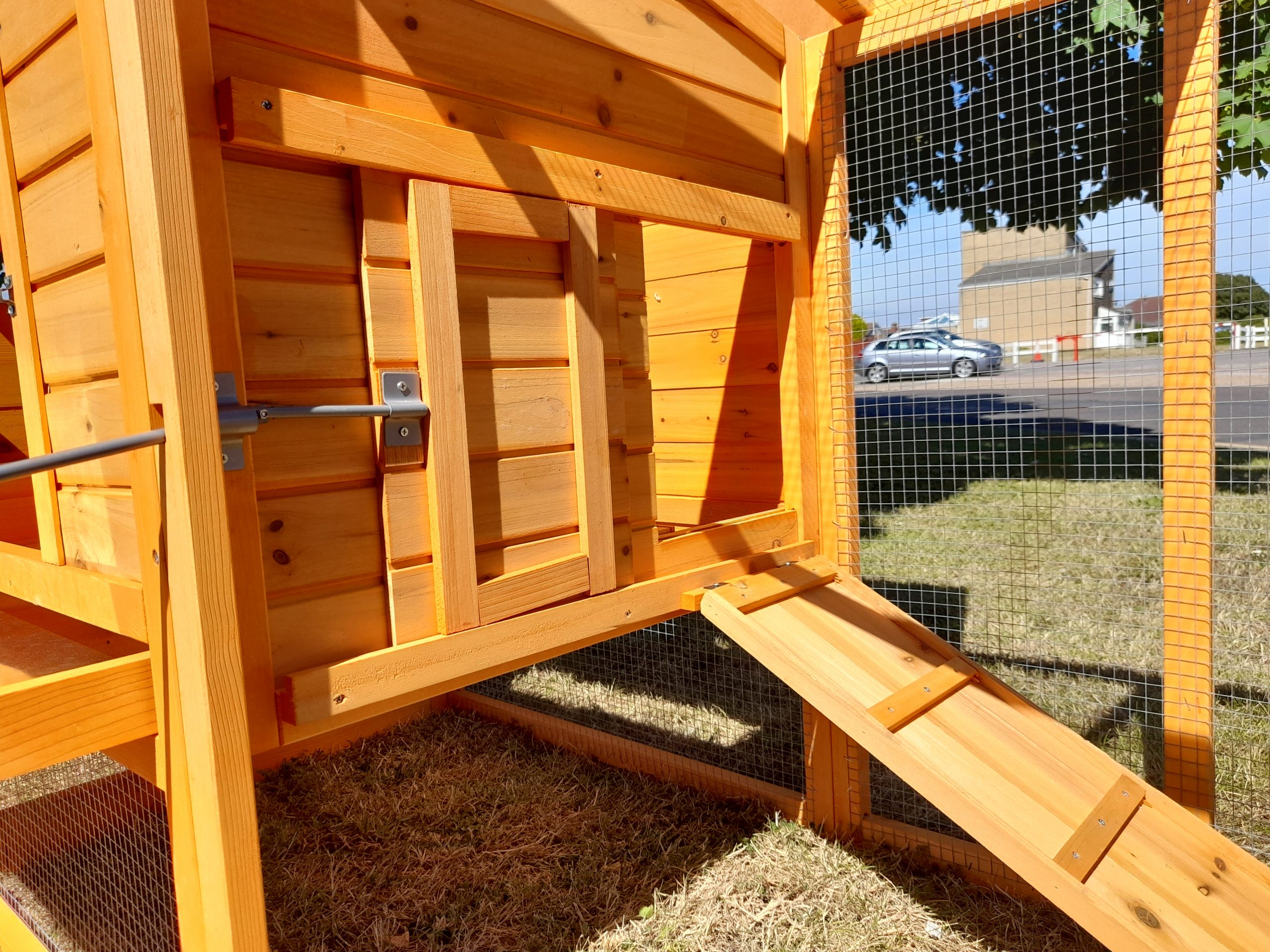 The Courtyard XL Portable Chicken Coop