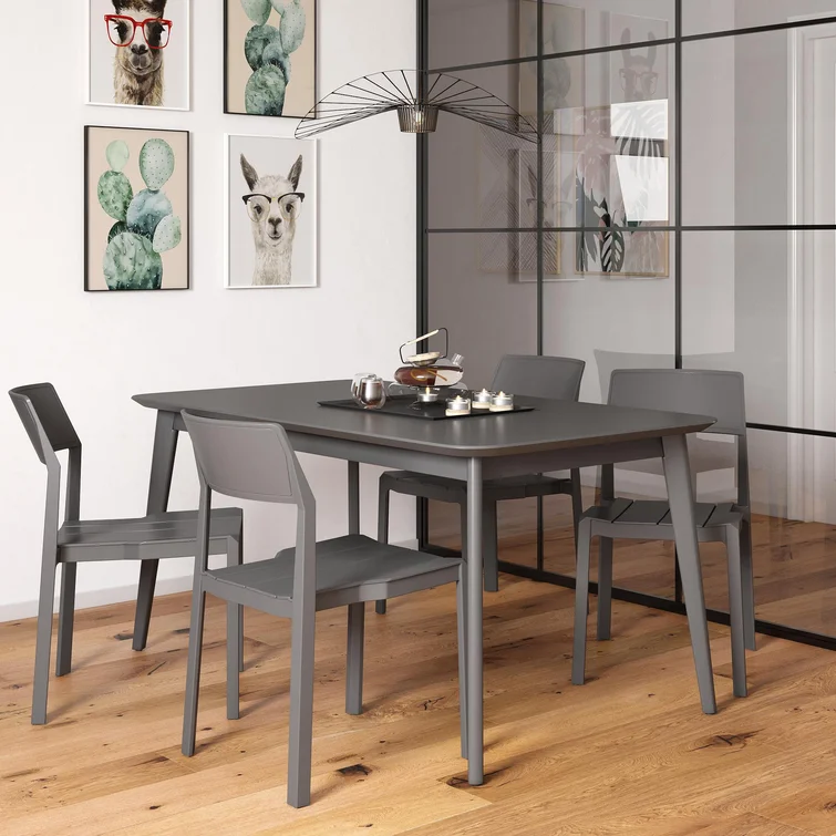 Chandler 4 - Person Rectangular Outdoor Dining Set