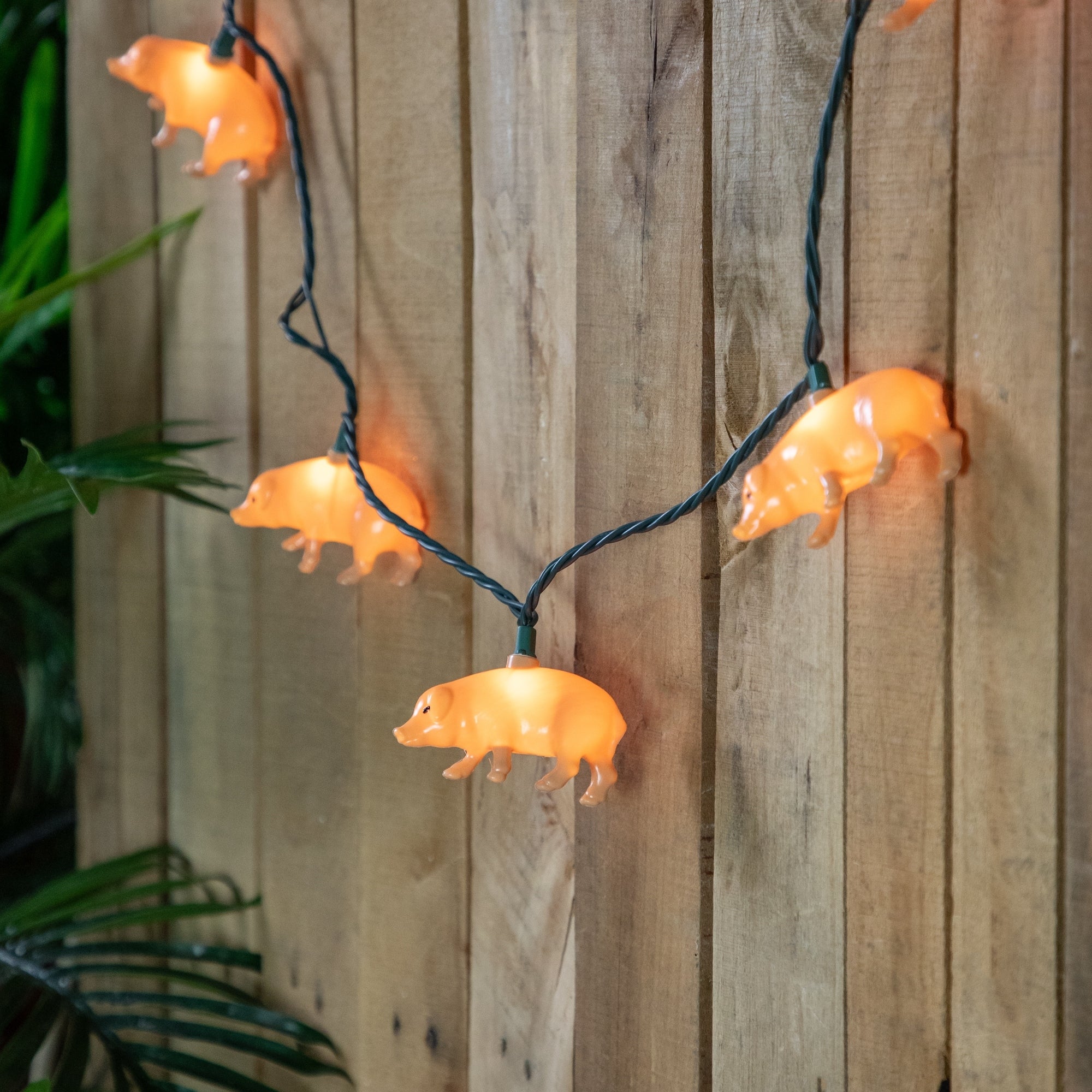 Pig Indoor Outdoor Patio Light Set - 6' Green Wire - 10ct