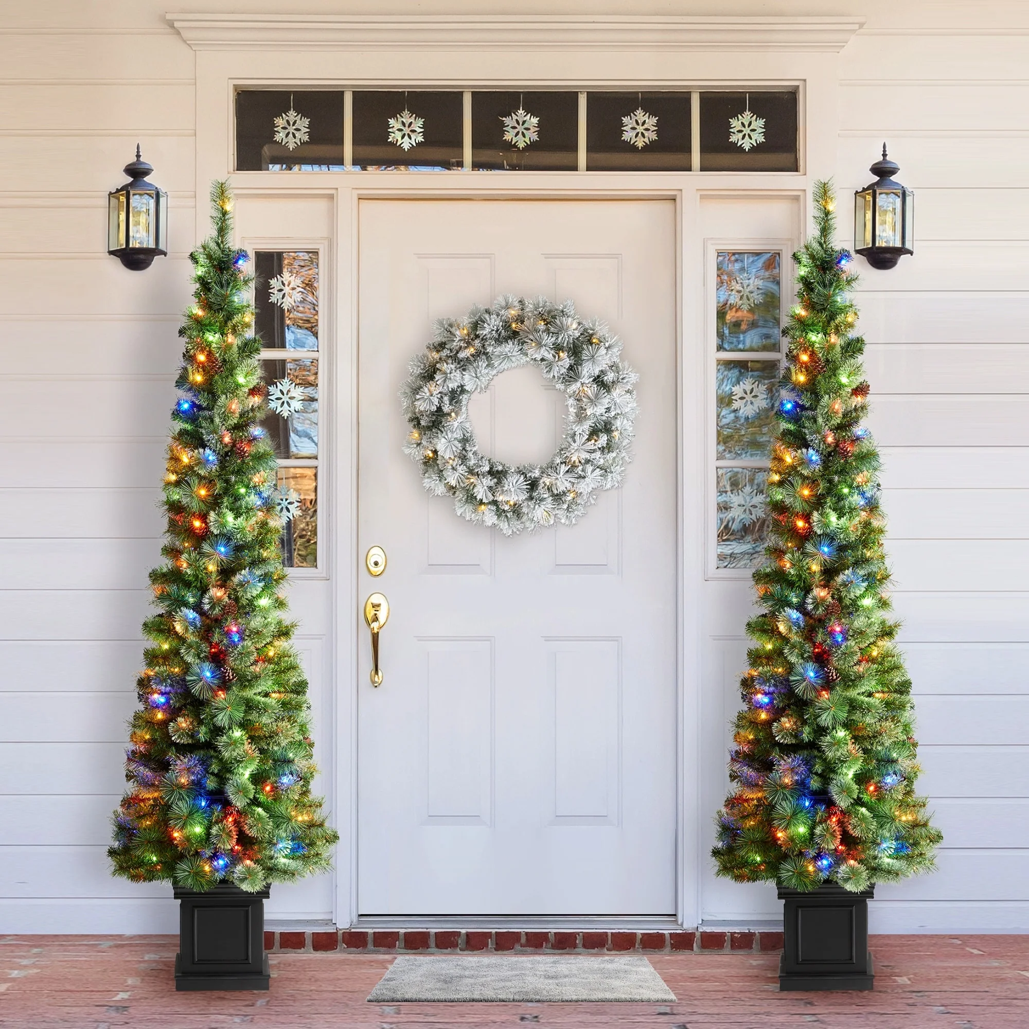 Glitzhome 5ft/6ft/7ft Pre-Lit Green Pine Christmas Potted Porch Tree with LED Lights and Remote Control