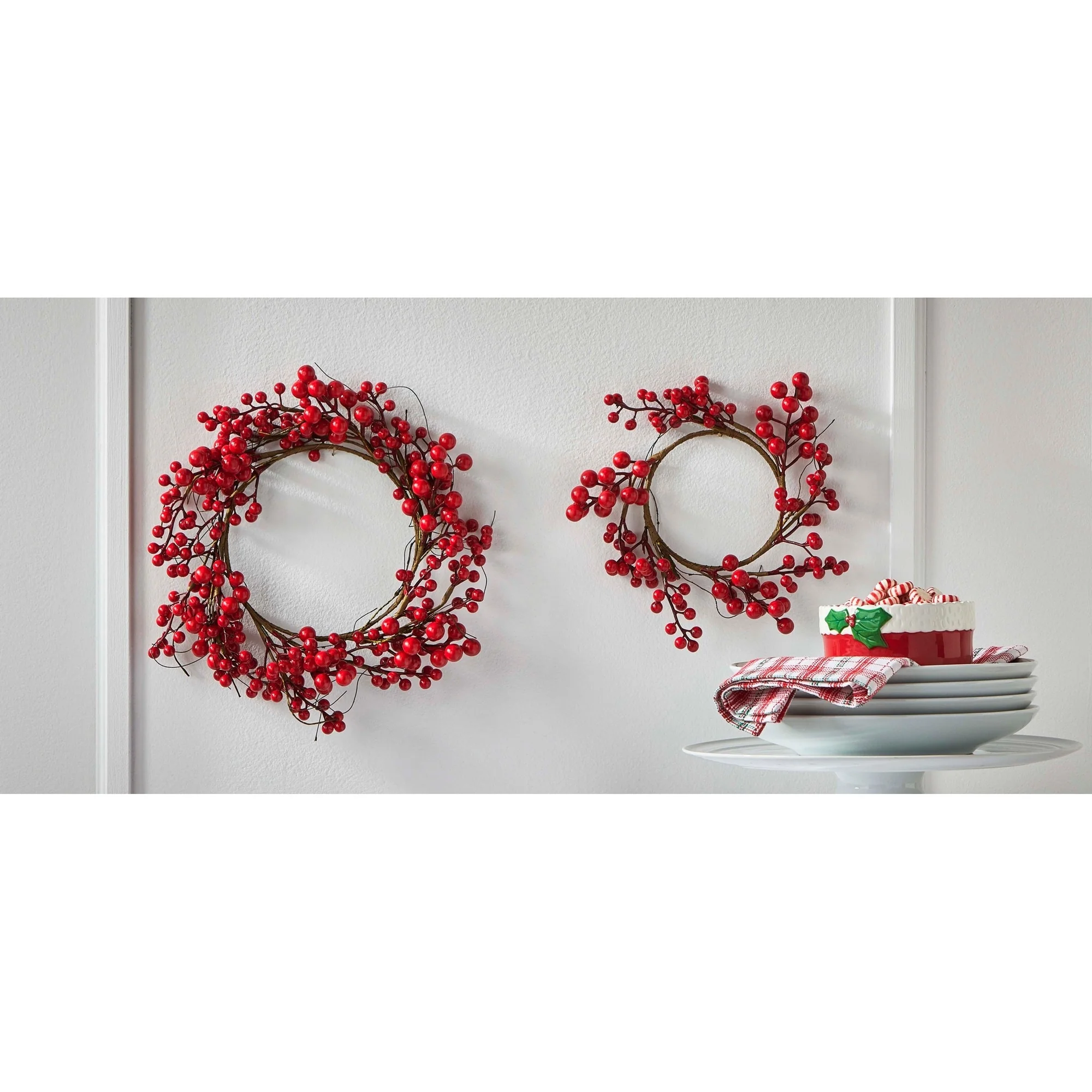 Large Red Berry Artificial Floral Wreath, Holiday Christmas Wall Decoration 15