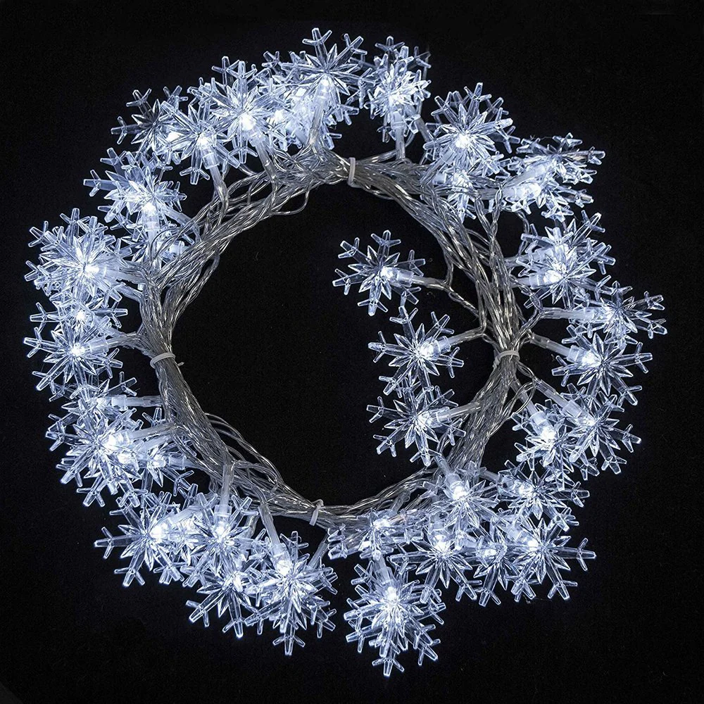 White Snowflake Flash Light Christmas Electric Powered 50 LED 19.5 Ft