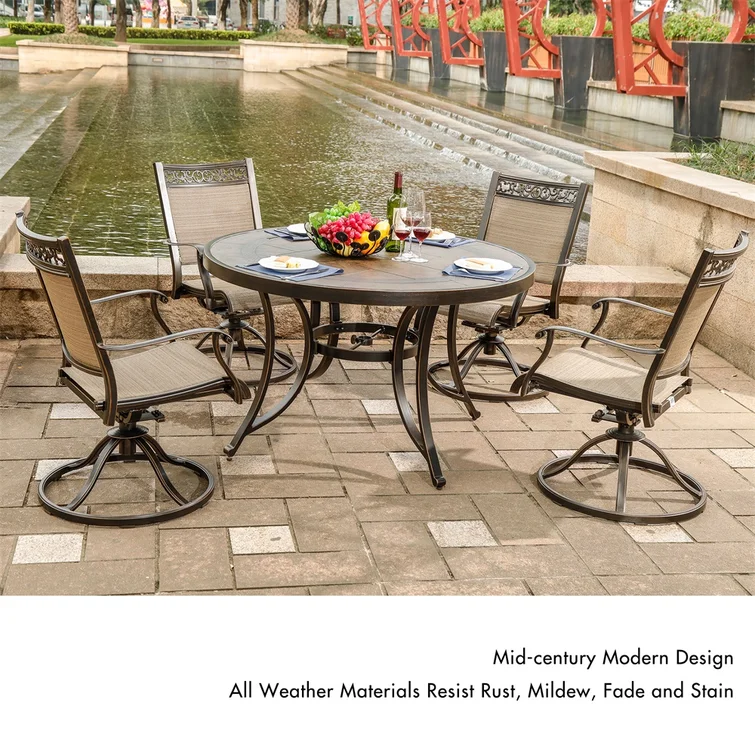 Akkaya 4 - Person Round Outdoor Dining Set