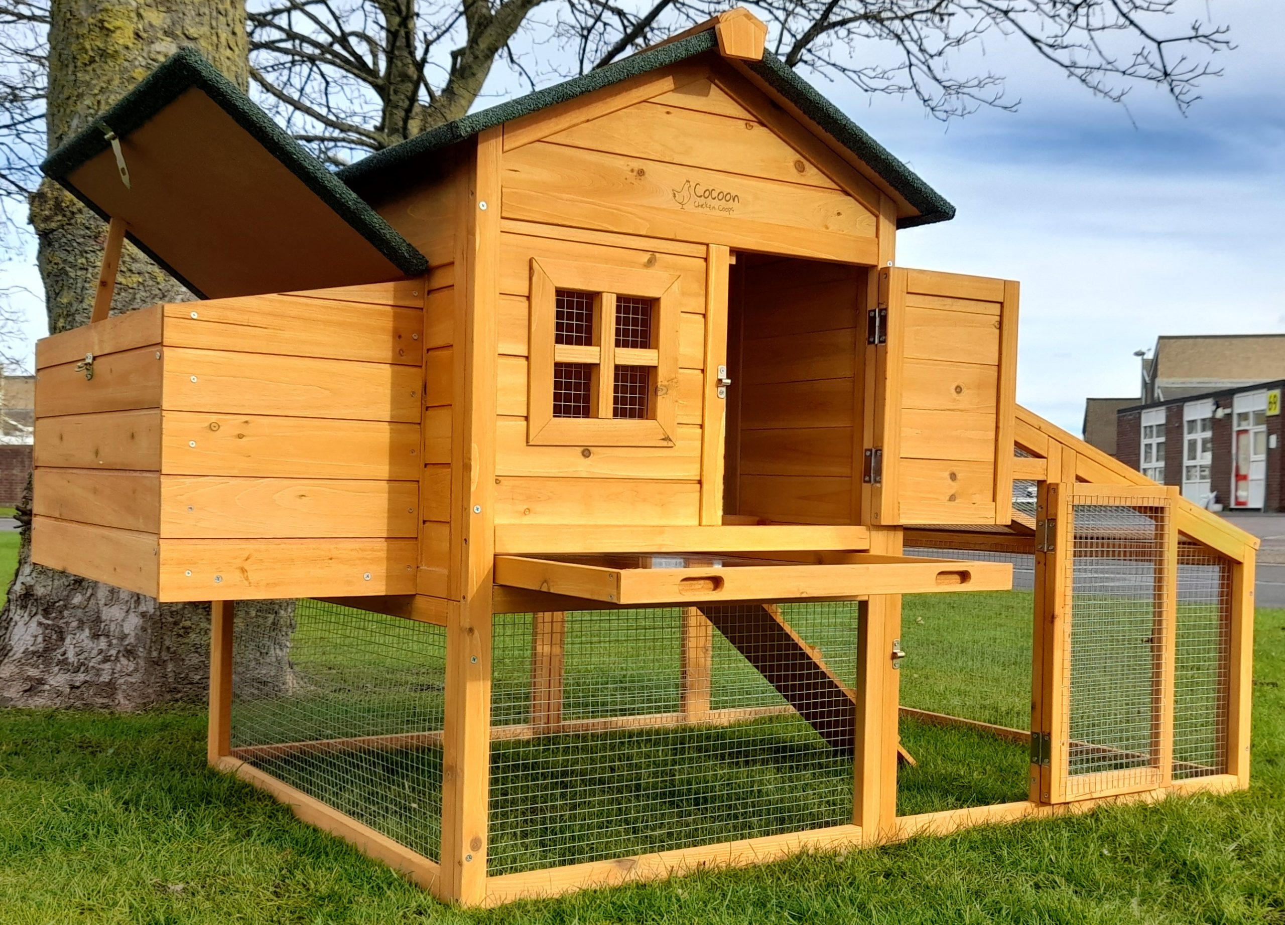XL Treetop Cottage Chicken Coop
