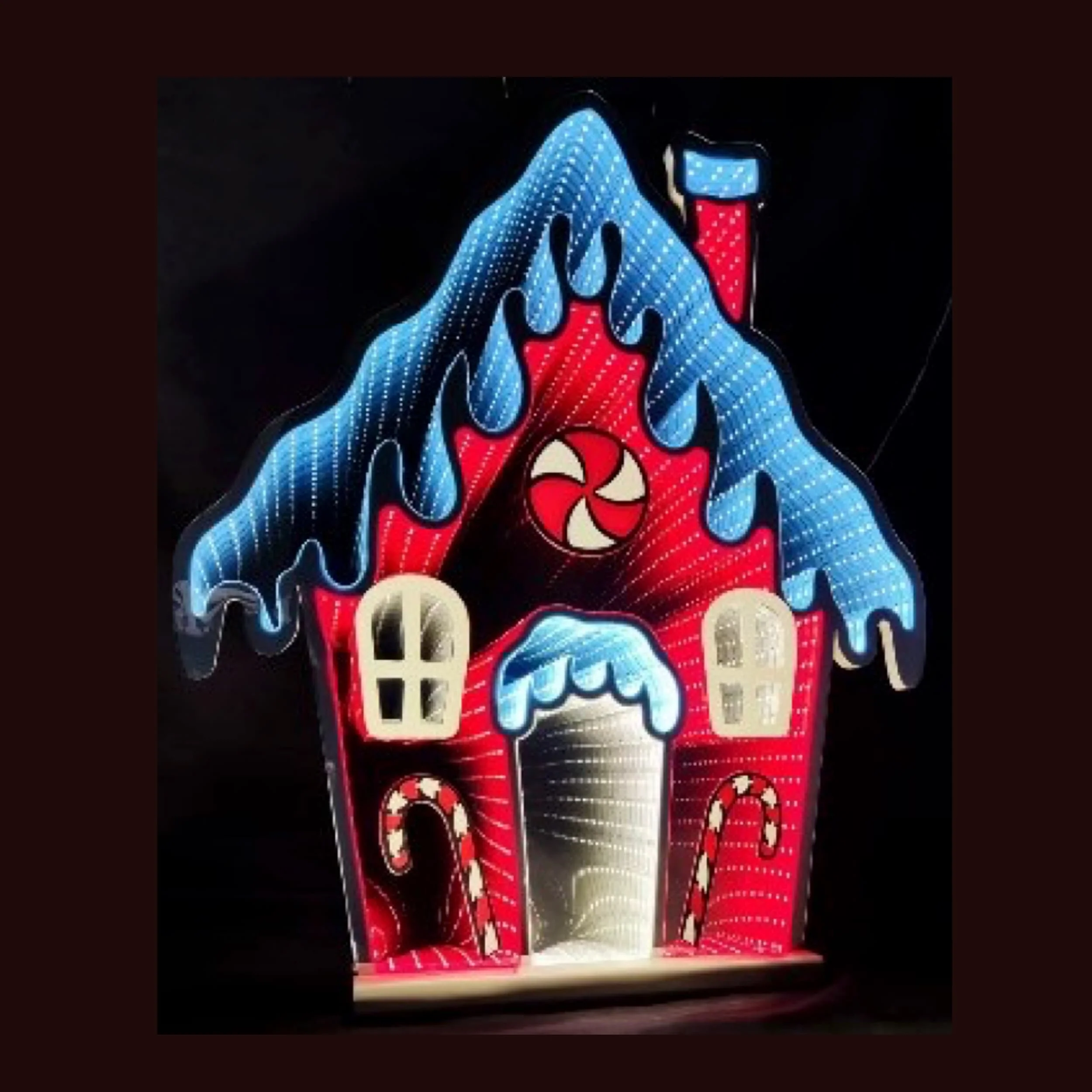 Pepperpint Gingerbread House Ekkolight 26