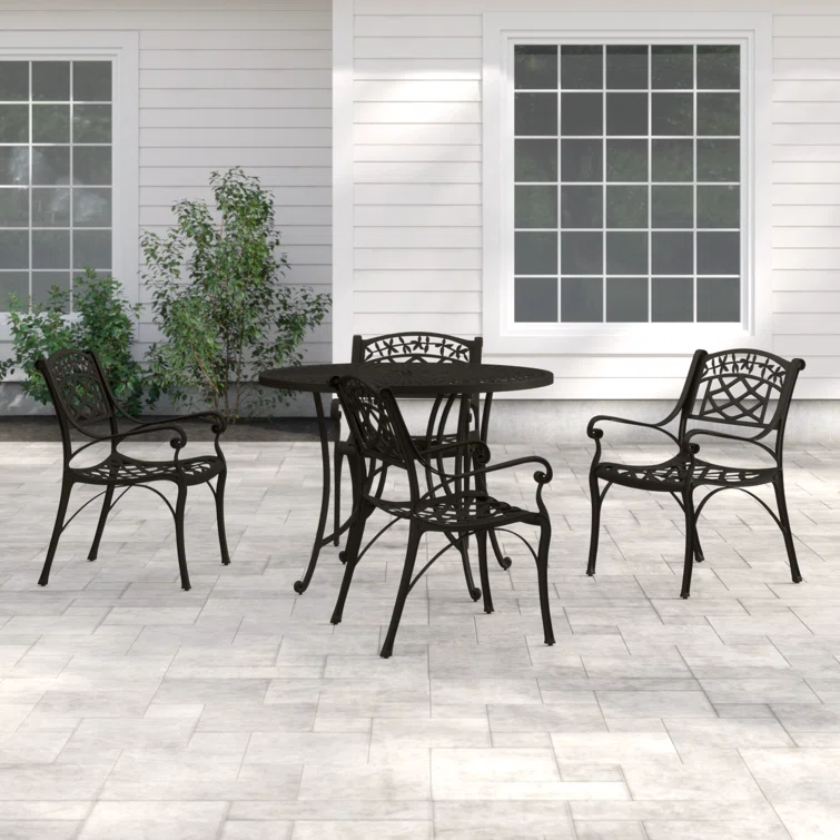 Algrid 4 - Person Round Outdoor Dining Set