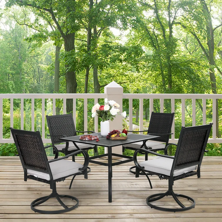 Alyah Square 4-Person 37