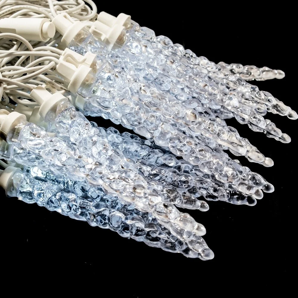 ALEKO Christmas Crystal Cluster Icicle 25 LED Lights 25 Foot Clear