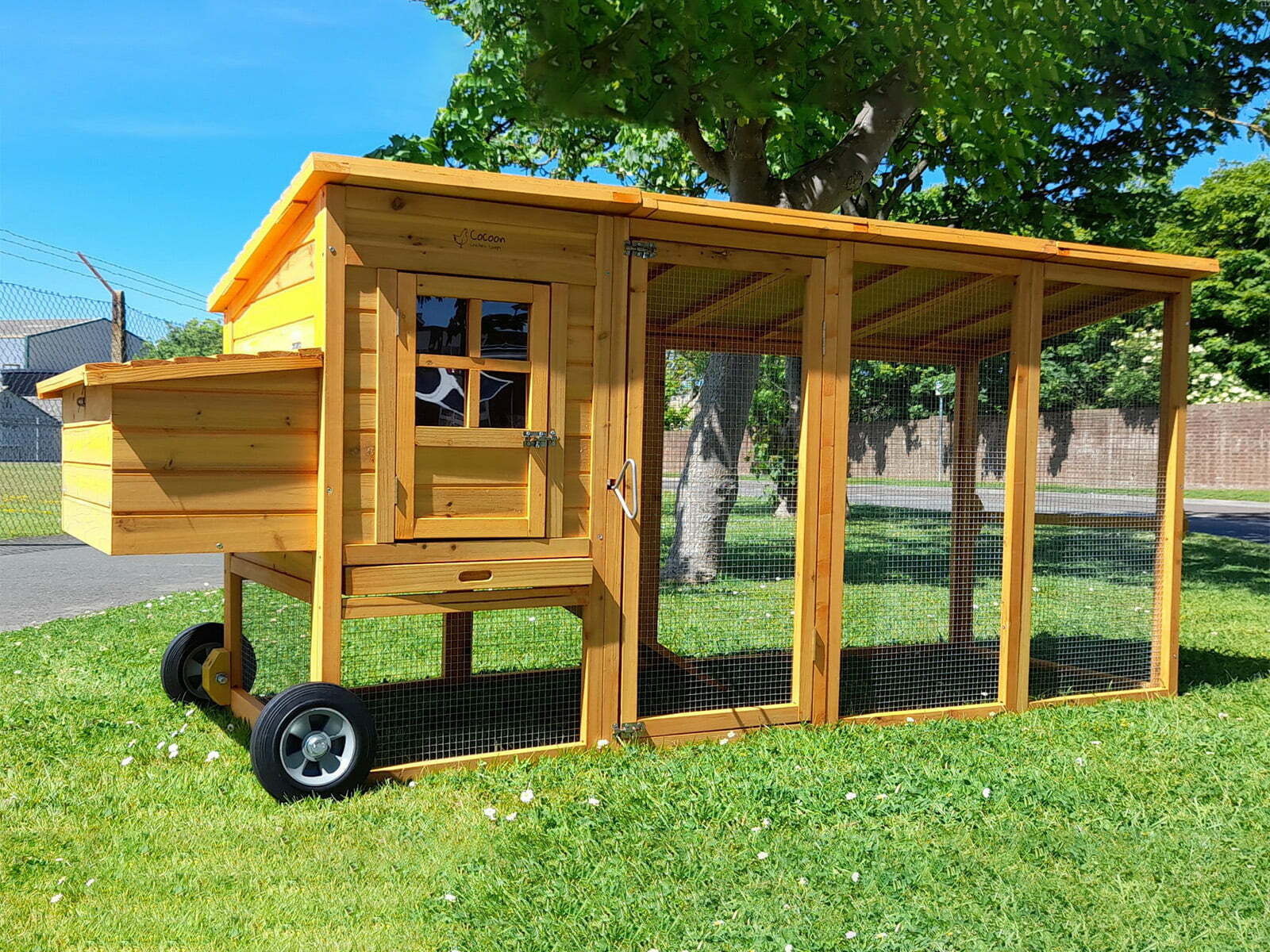 The Barnyard Portable Chicken Coop