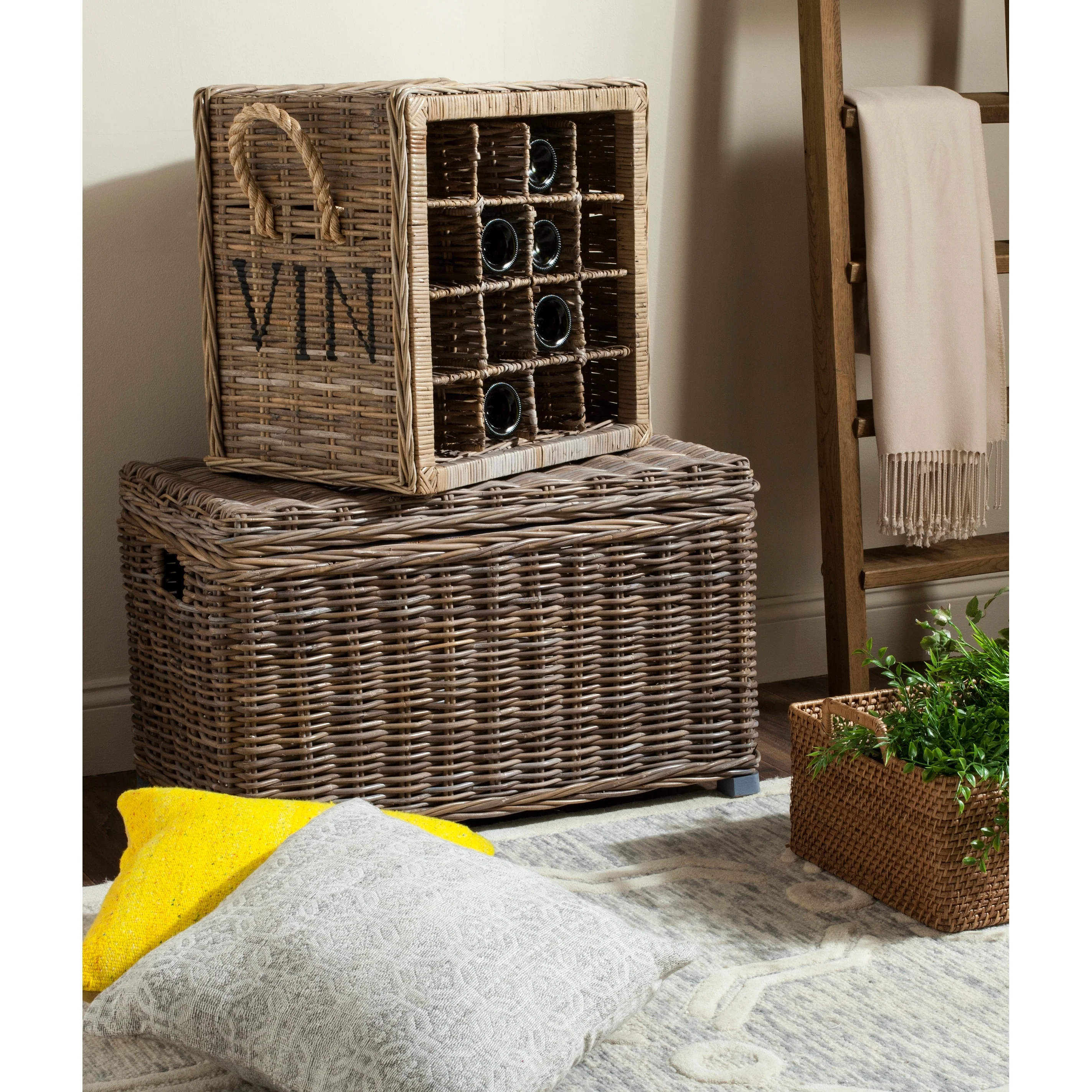 SAFAVIEH Kikuko Natural 16-Bottle Wicker Storage Wine Rack - 20Wx14Dx20H