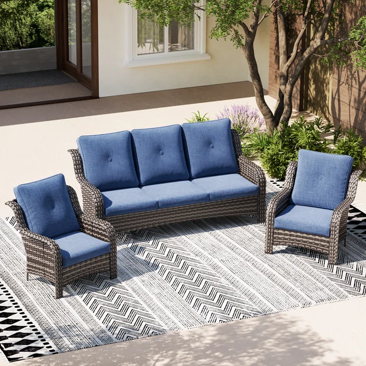 5-Person Outdoor Seating Group With Cushions