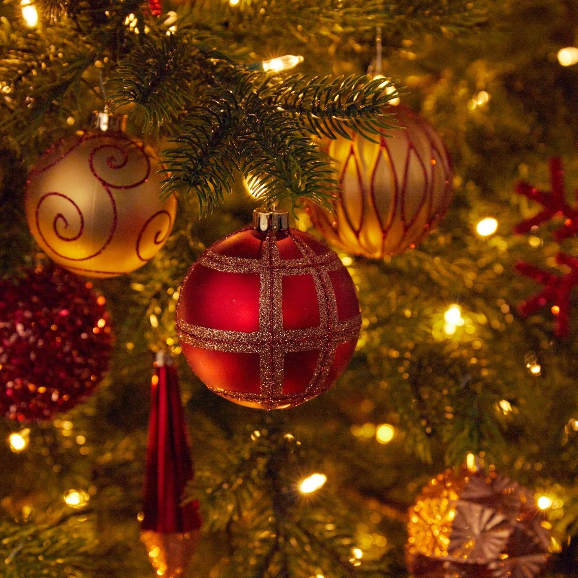 52ct Red Shatterproof Assorted Christmas Tree Ornament 6