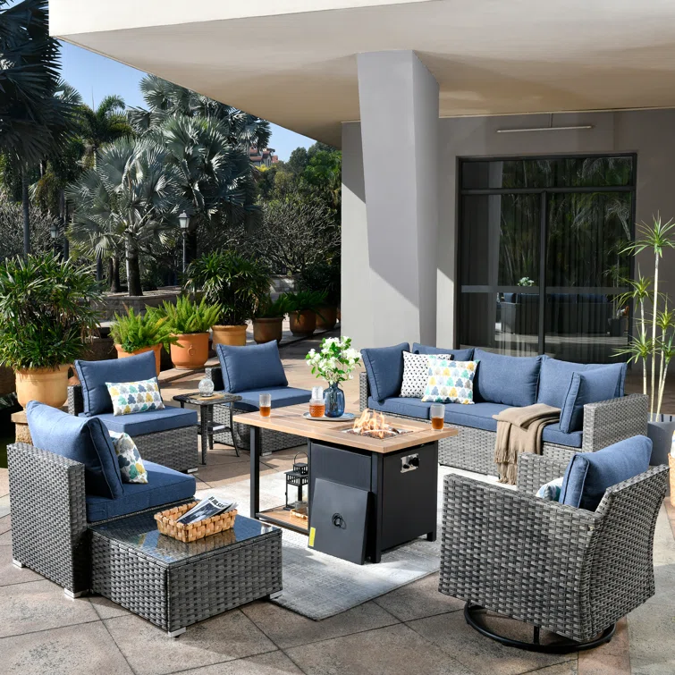 Hop 5 - Person Outdoor Seating Group with Cushions